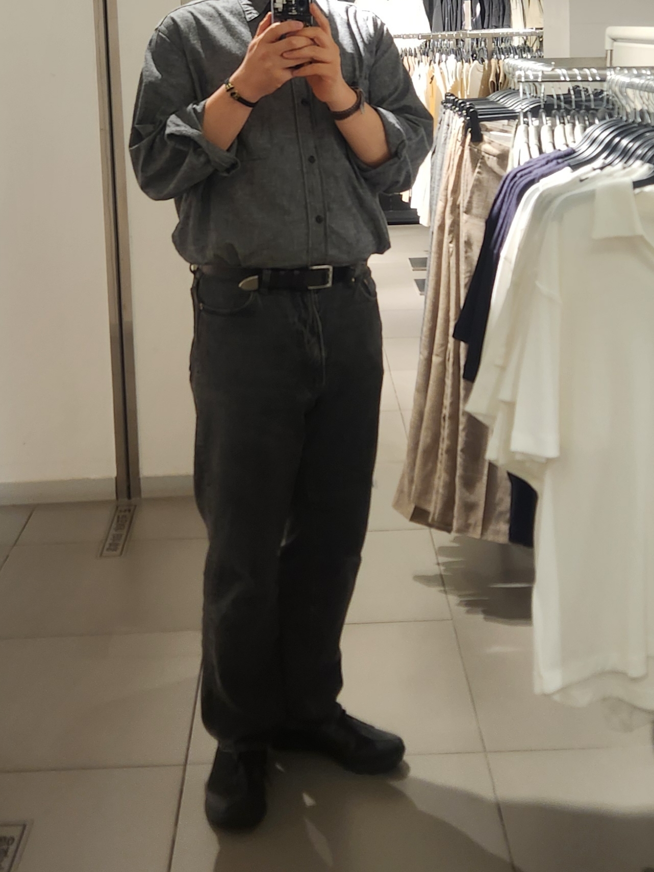 Kaptain Sunshine Skate Shoecut Denim Pants Black Vintage Wash, On Running x Post Archive Faction (Paf) Cloudventure Peak All Black 착용 스타일