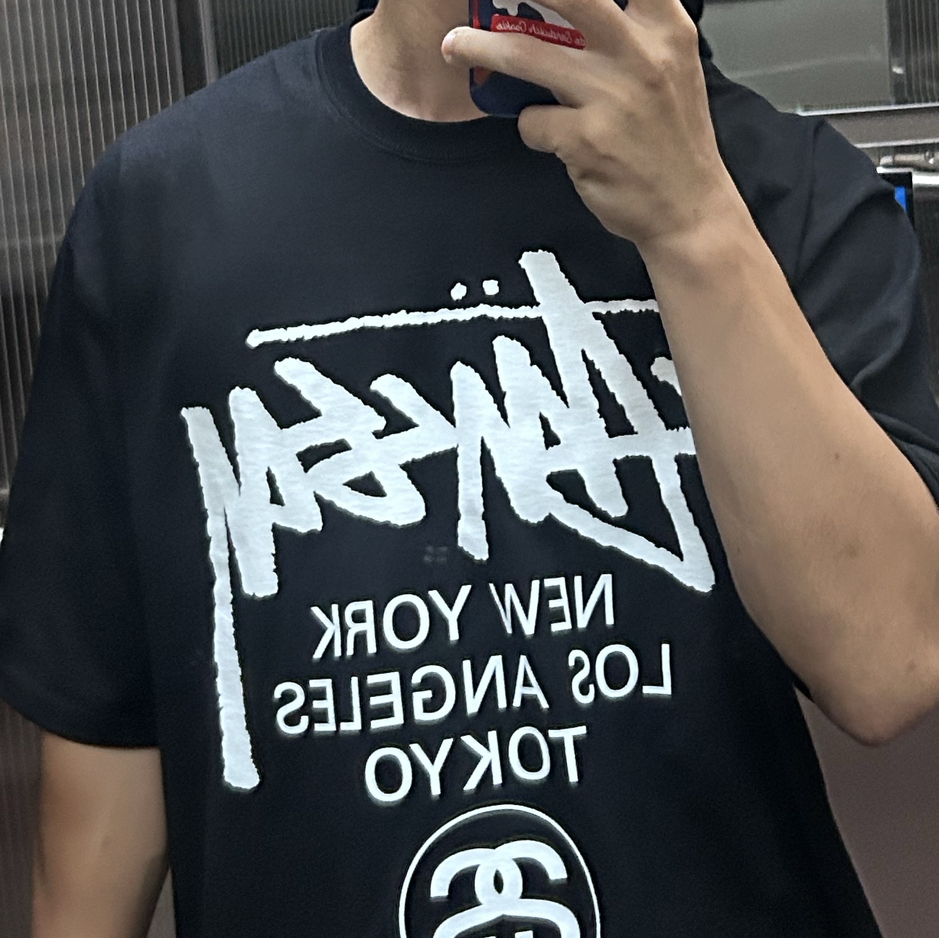 Stussy World Tour T-Shirt Black 2024,2025 착용 스타일