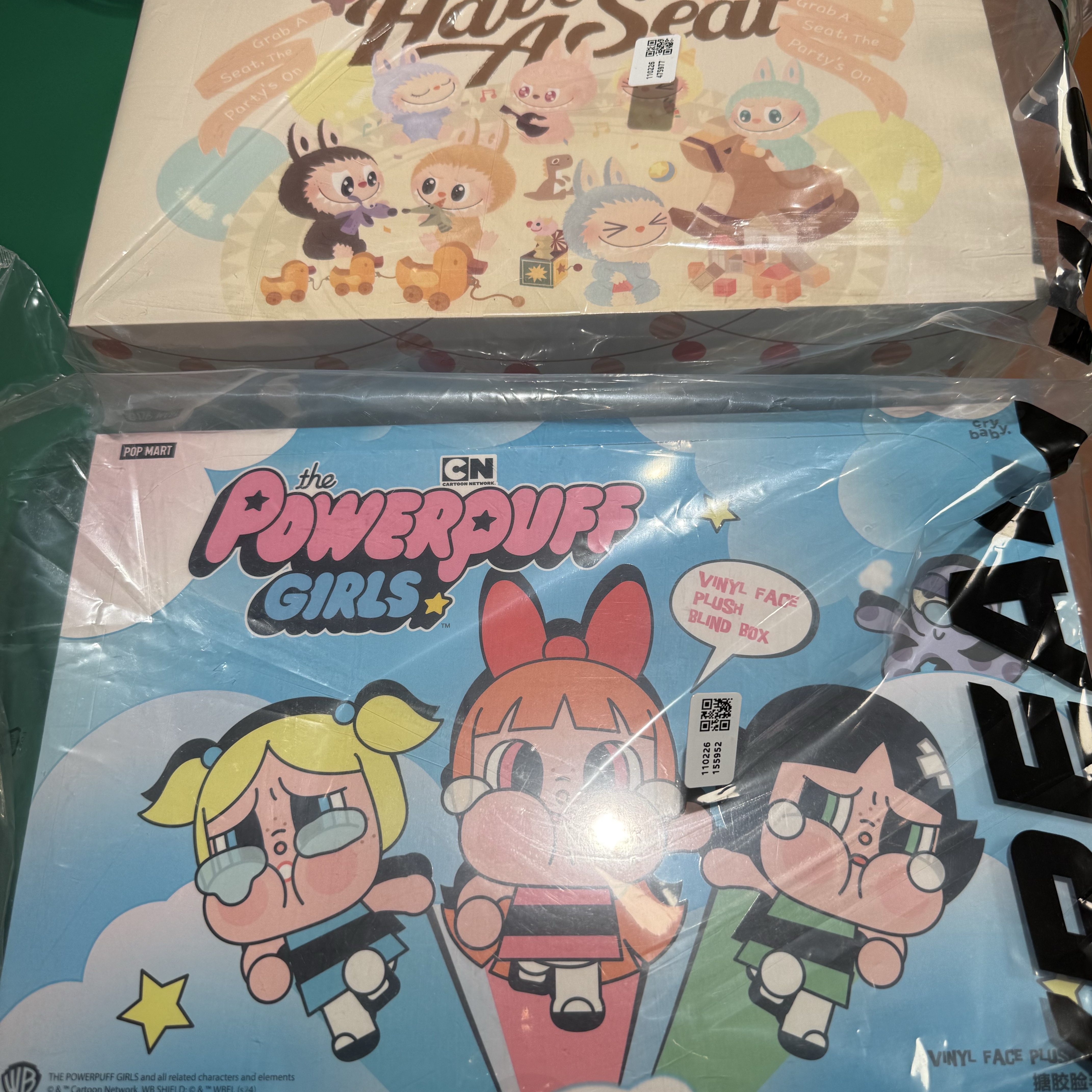 Pop Mart Labubu Let's Play Together Doll Series Sealed Case (6 Blind Boxes) 착용 스타일