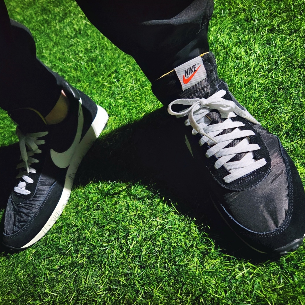 Nike Air Tailwind 79 Black White 착용 스타일 - 1