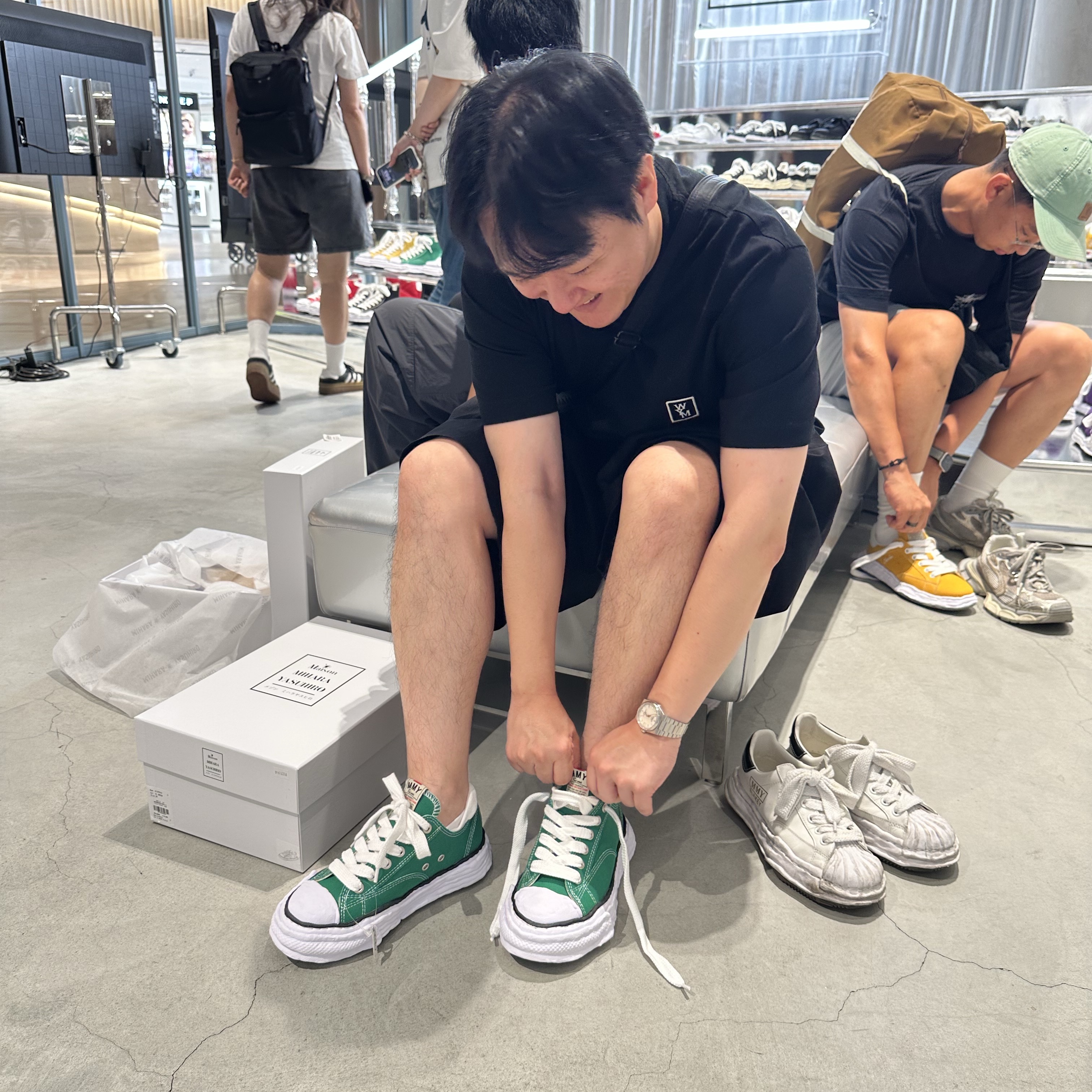 Maison Mihara Yasuhiro Peterson23 OG Sole Canvas Low-top Sneakers CL Green, Wooyoungmi Cotton Back Logo T-Shirt Black - 25SS 착용 스타일