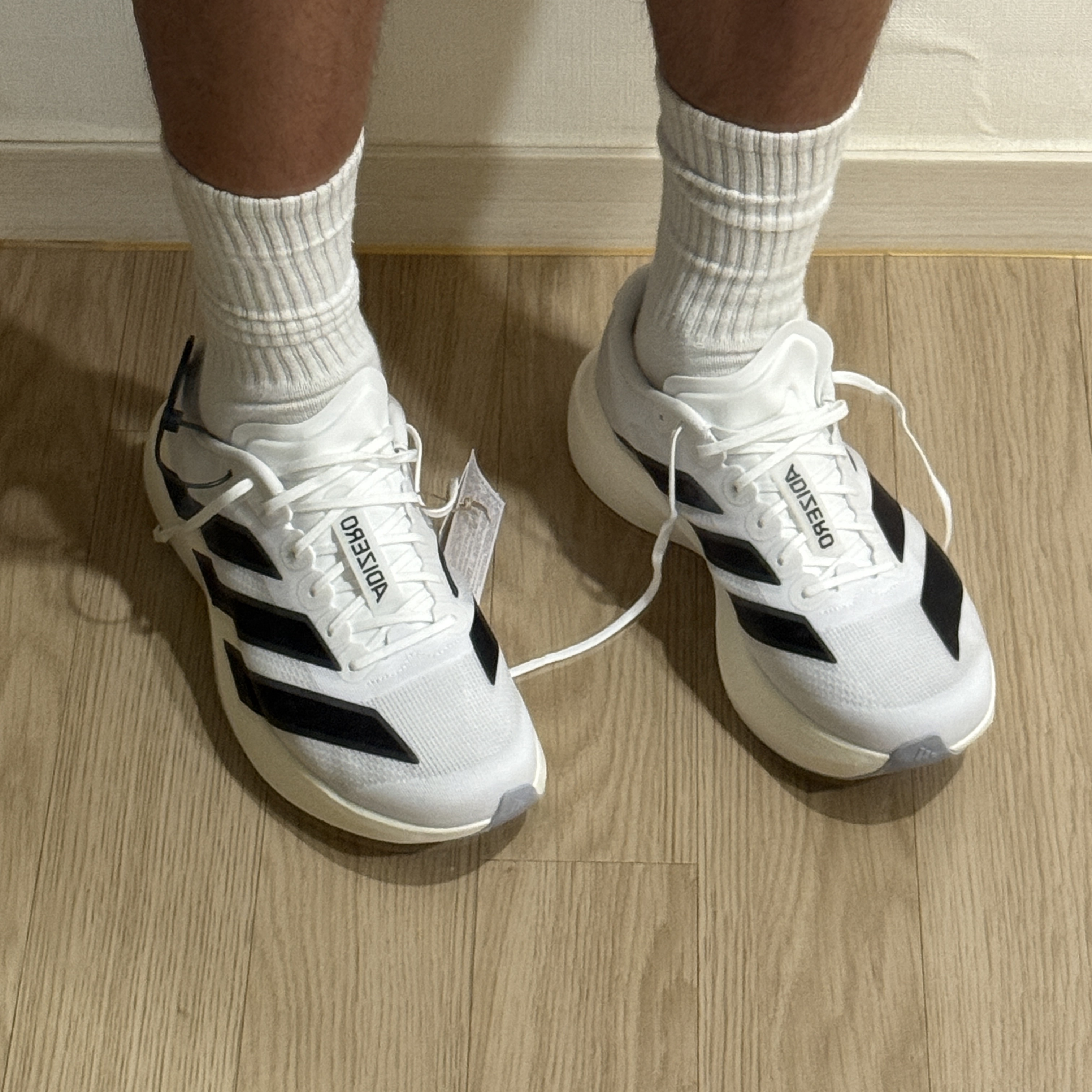 Adidas Adizero EVO SL Cloud White Core Black 착용 스타일 - 3