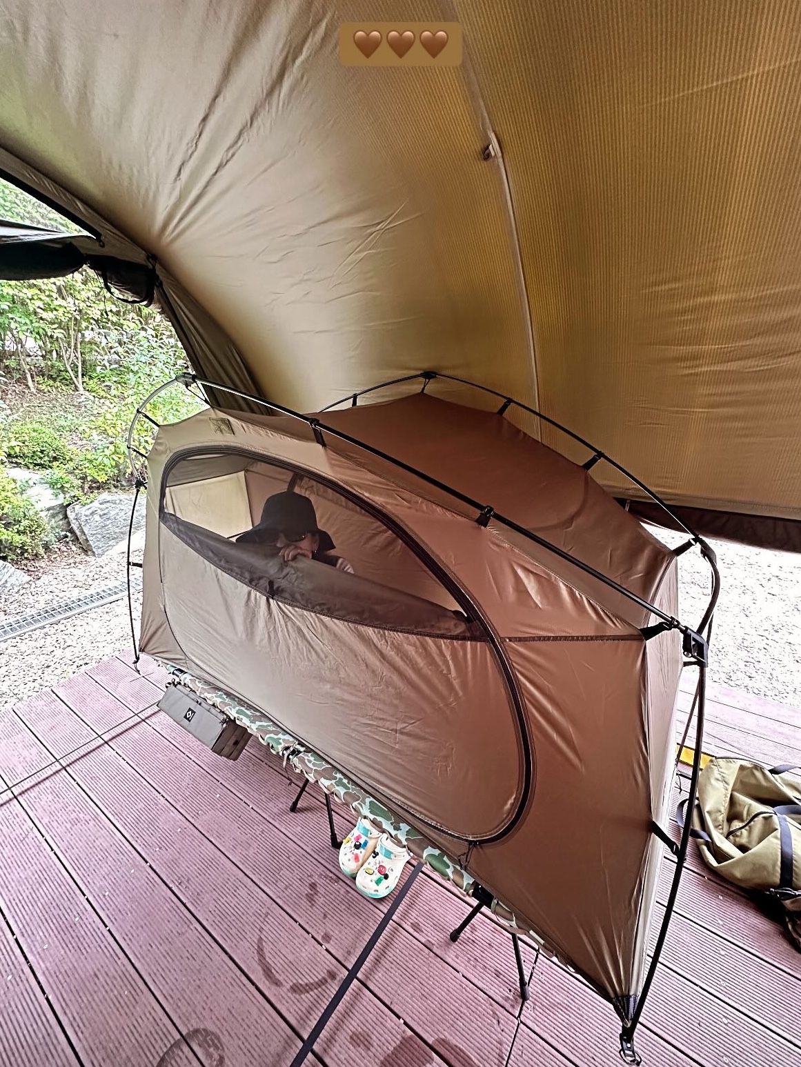 Helinox Tactical Field Tunnel 4.35 Military Tan, Helinox Tactical Cot Tent Solo Inner Tent Military Tan Fabric 착용 스타일 - 2