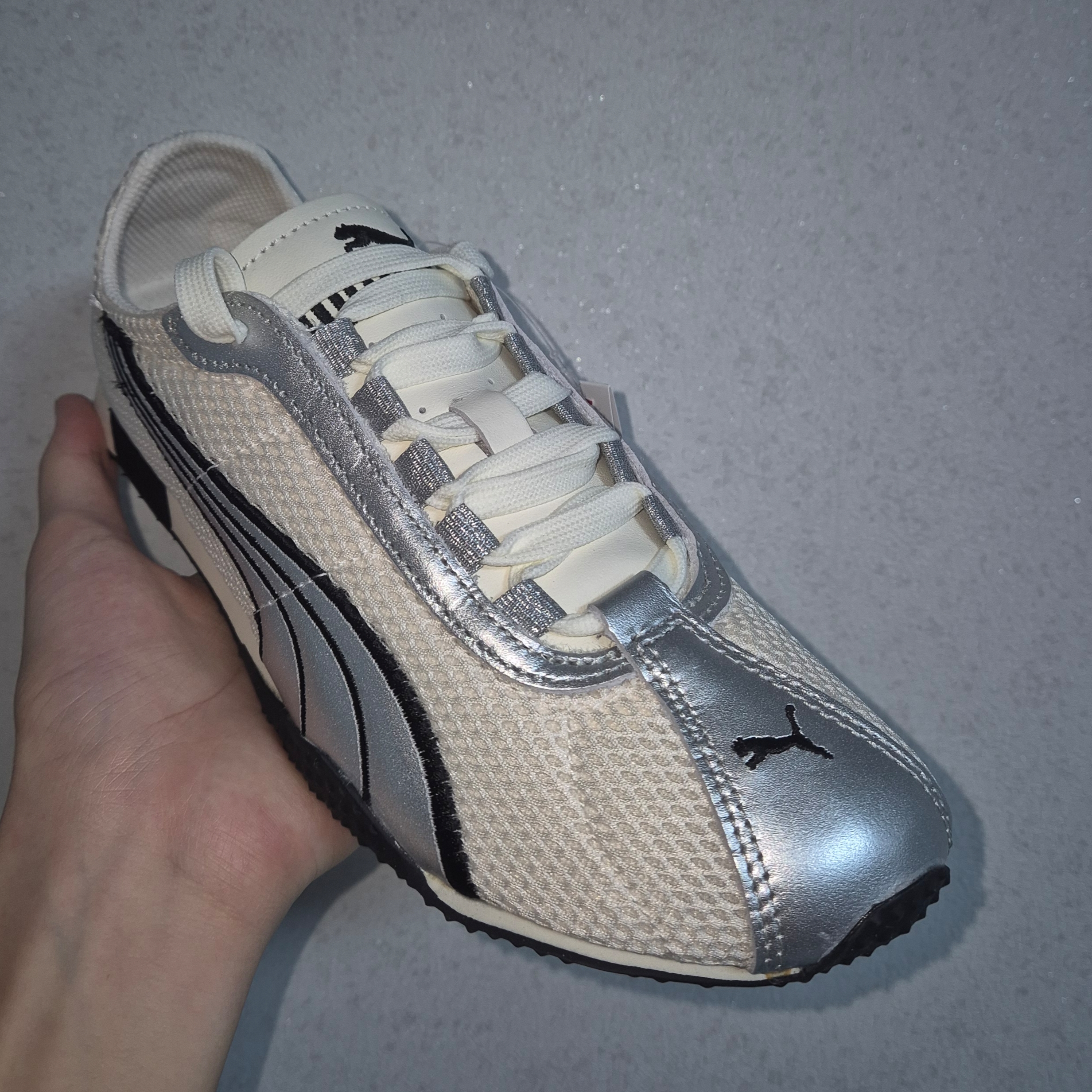 Puma H-street OG Ivory Silver 착용 스타일 - 1