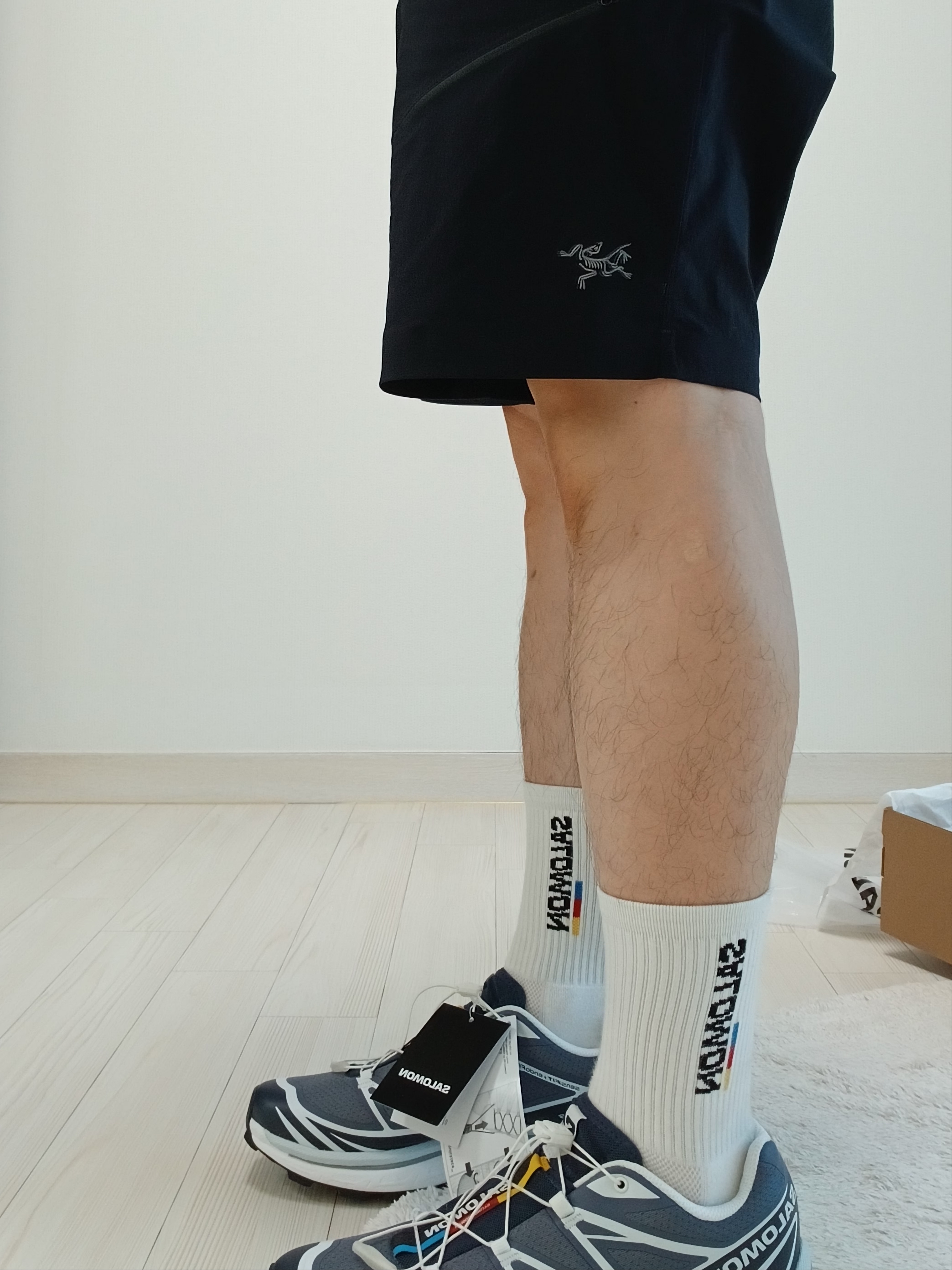 Arc'teryx Gamma Quick Dry Shorts 9 Inch Black, Salomon XT-6 Grisaille Blue Night 착용 스타일 - 8