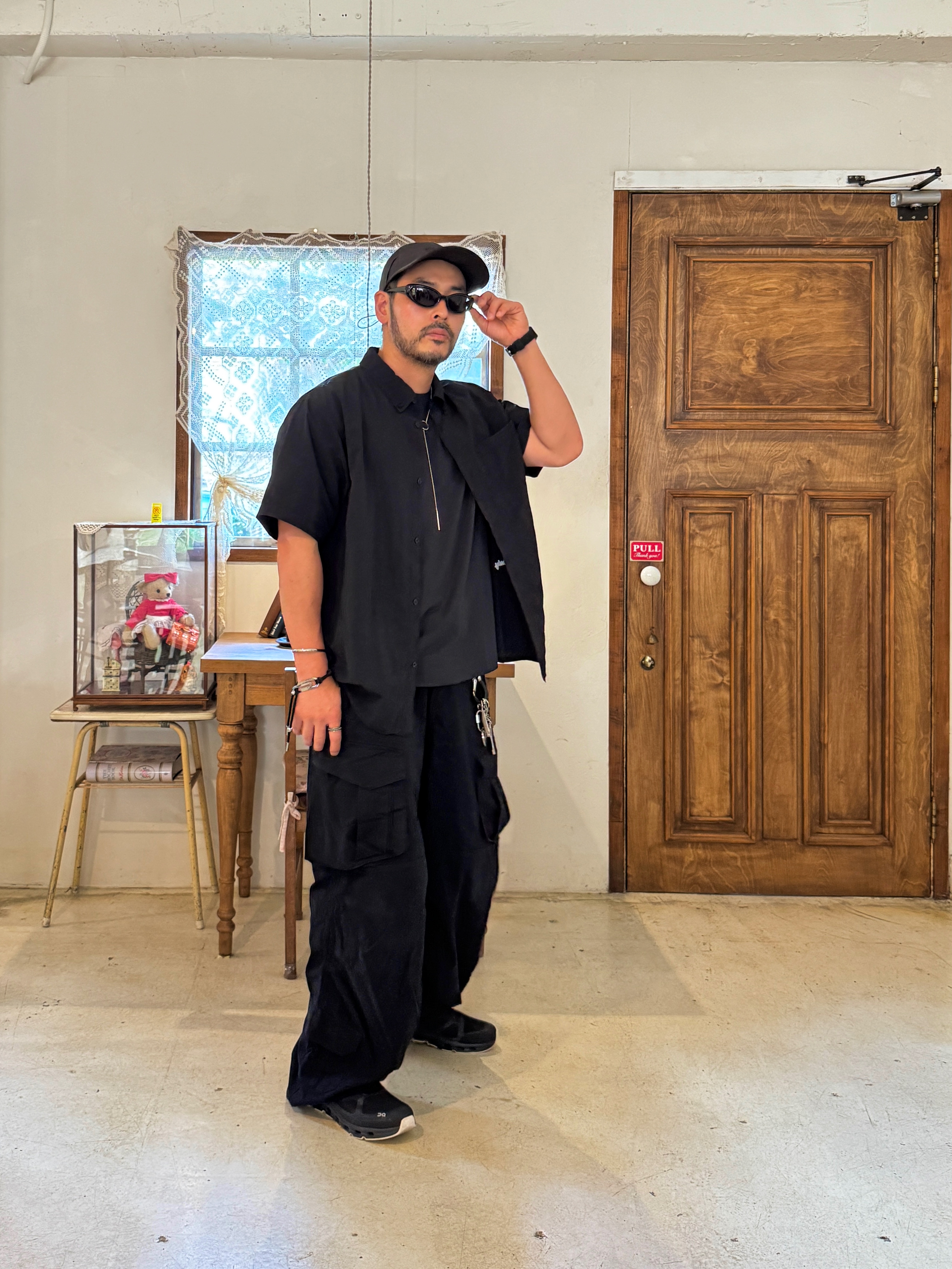 On Running x Sail Racing Cloud Regatta 999 Black, Flavorism VTG Washed Cargo Pants Black 착용 스타일 - 1
