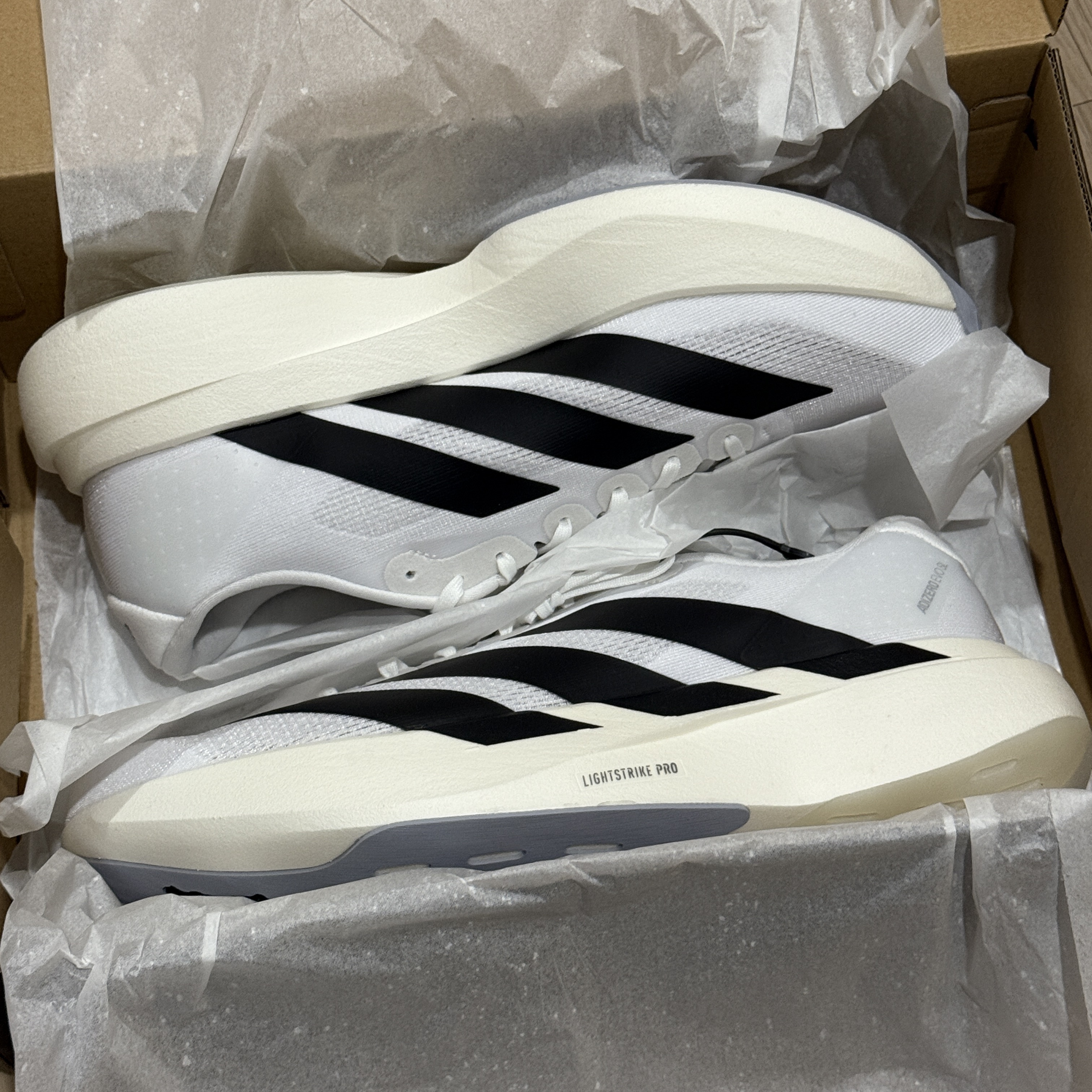 Adidas Adizero EVO SL Cloud White Core Black 착용 스타일 - 4