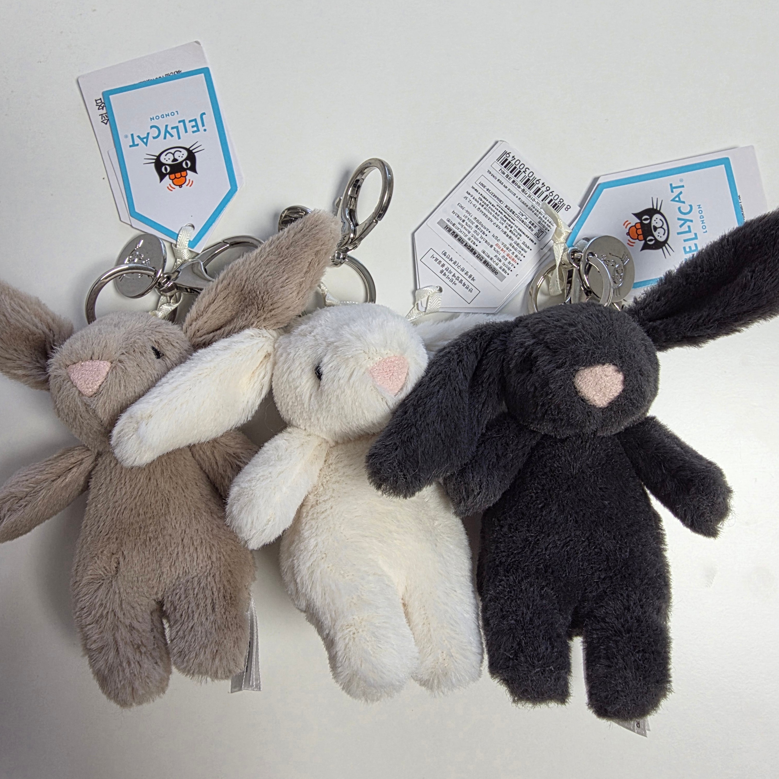 Jellycat Bashful Bunny Bag Charm Ink, Jellycat Bashful Bunny Bag Charm Cream 착용 스타일