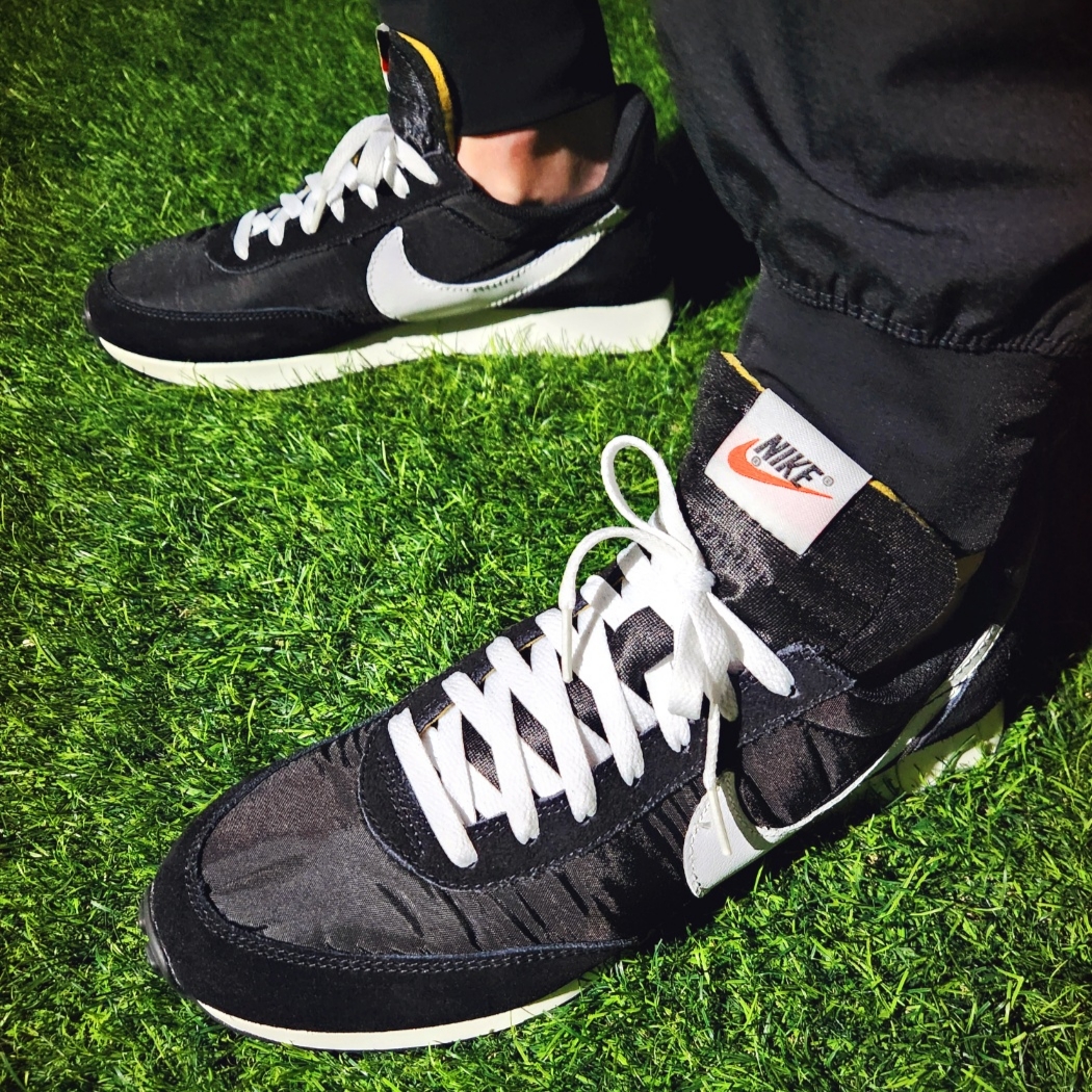 Nike Air Tailwind 79 Black White 착용 스타일 - 2