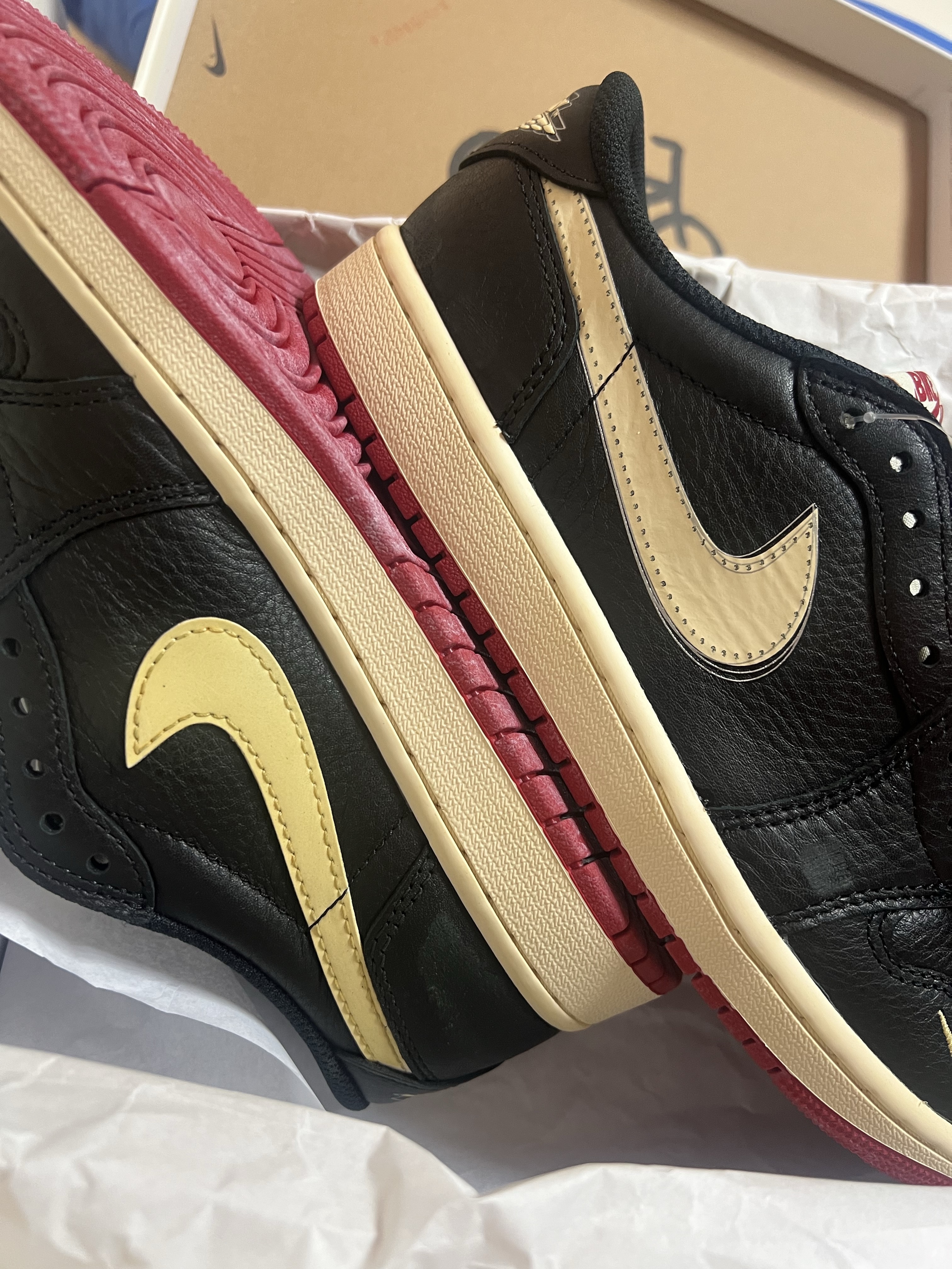 Jordan 1 x Nigel Sylvester Retro Low OG Better With Time 착용 스타일 - 5