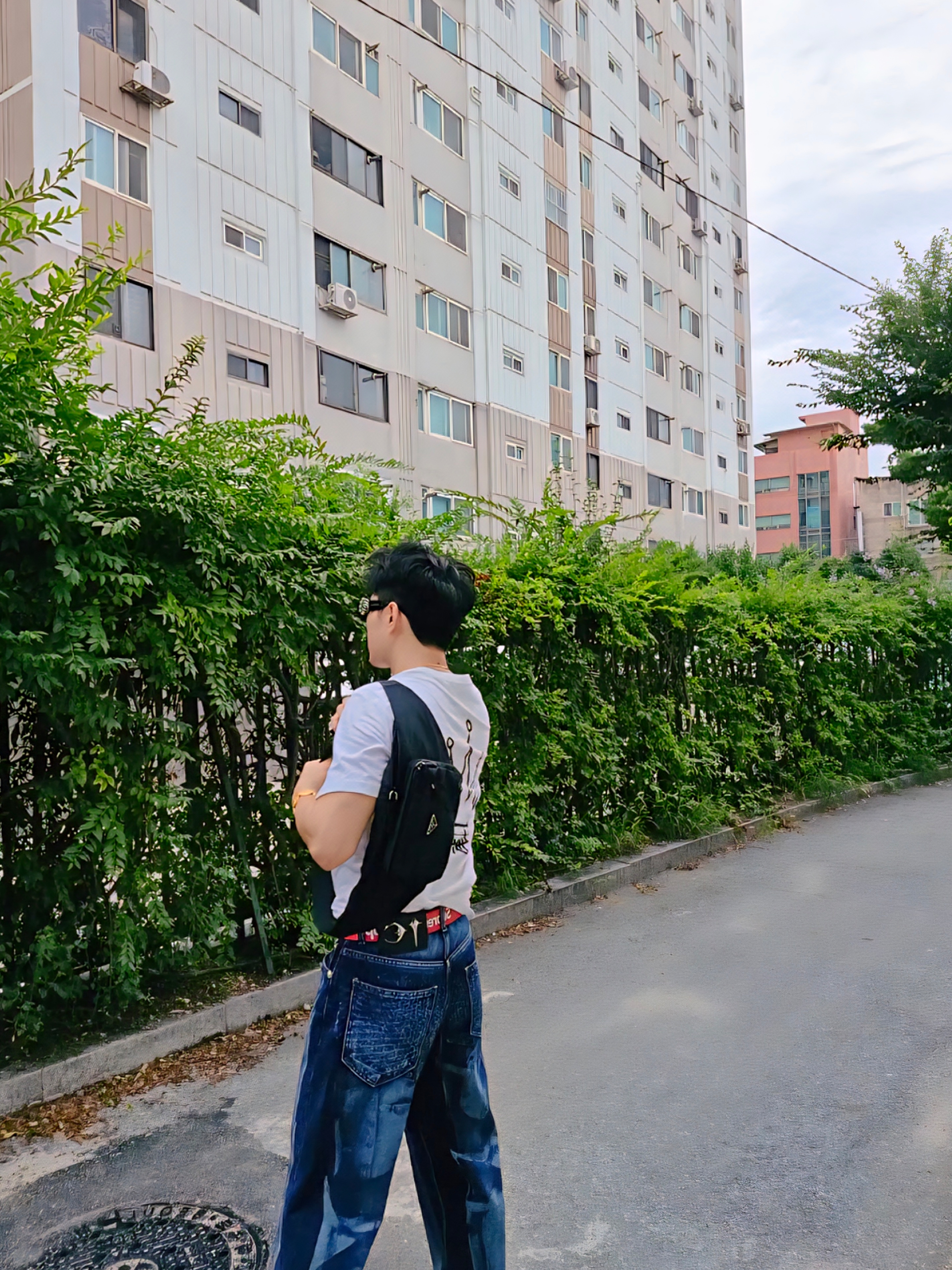 Stussy Broken Crown T-Shirt White, Thug Club Warrior Denim Laser Pants Denim 착용 스타일 - 2