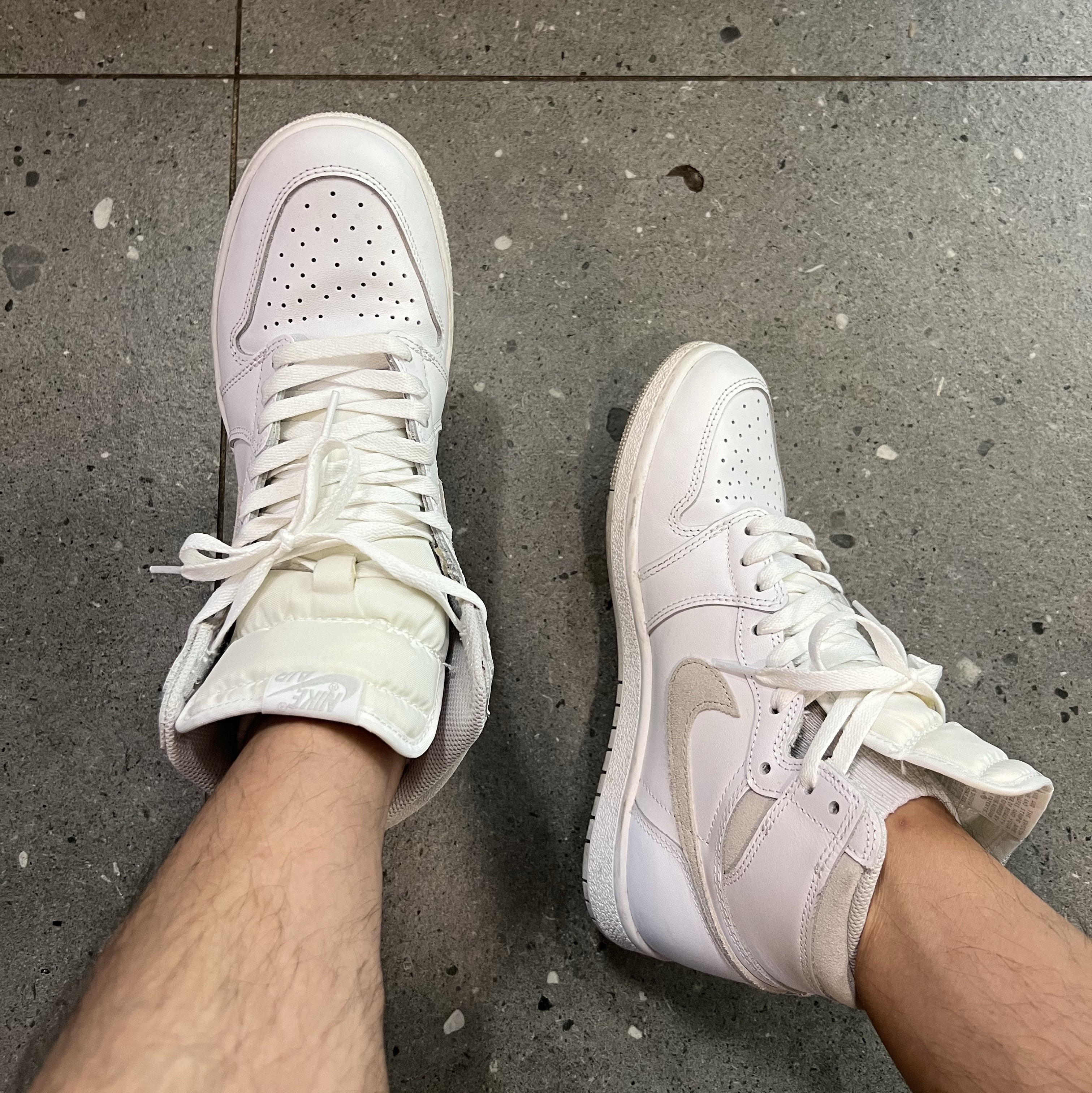 Jordan 1 High 85 Neutral Grey 착용 스타일