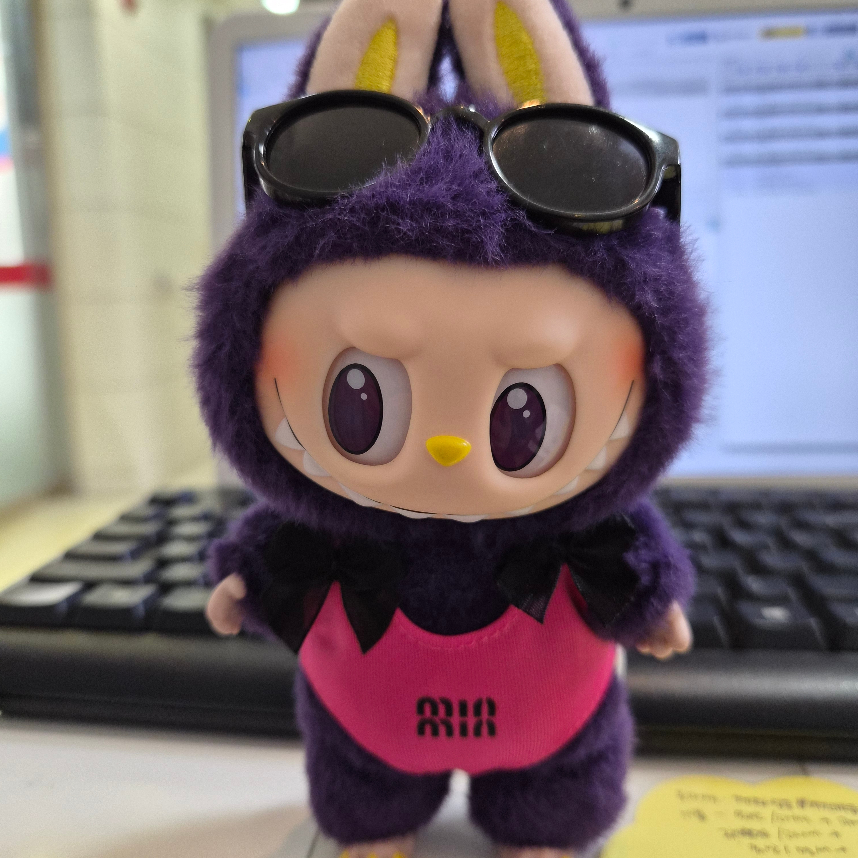 Pop Mart Labubu x Pronounce Lucky Fairy Toy Keyring 착용 스타일 - 2