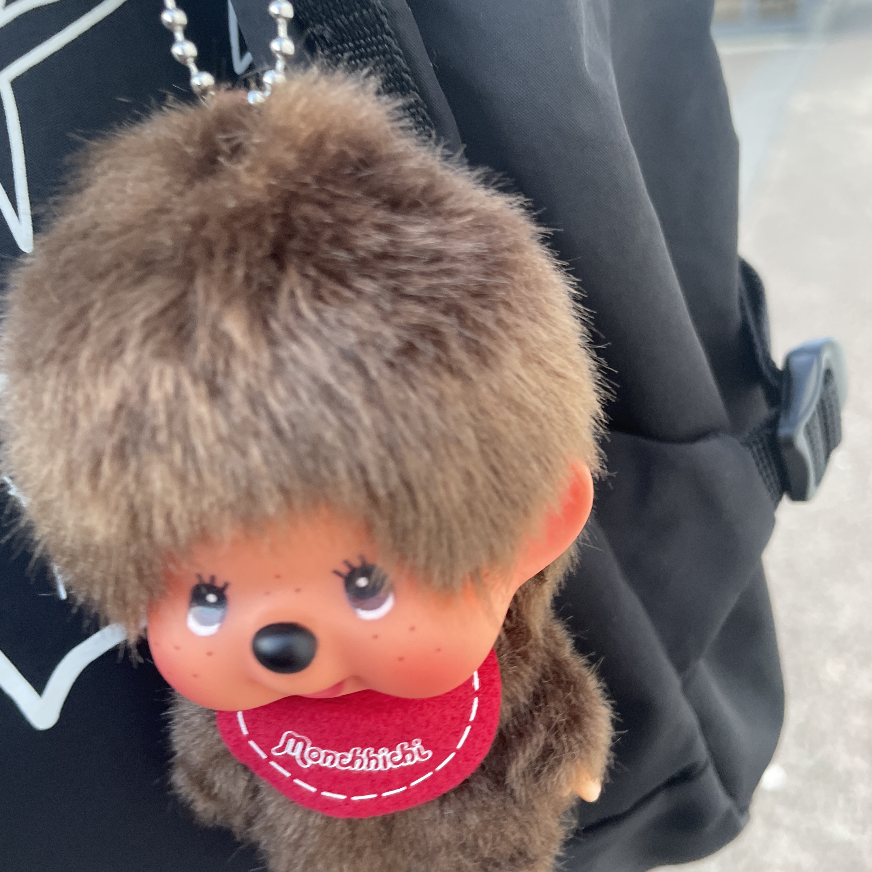 Monchhichi Bighead SS Boy Key Chain Brown 착용 스타일 - 2