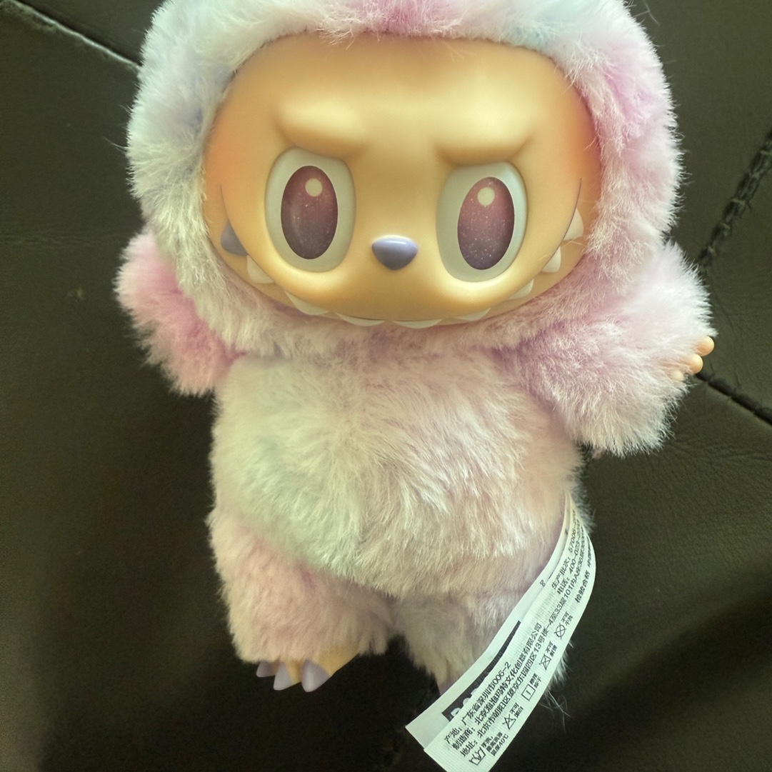 Pop Mart Labubu The Monsters Highlight Series Luck Keyring (Opened Case) 착용 스타일