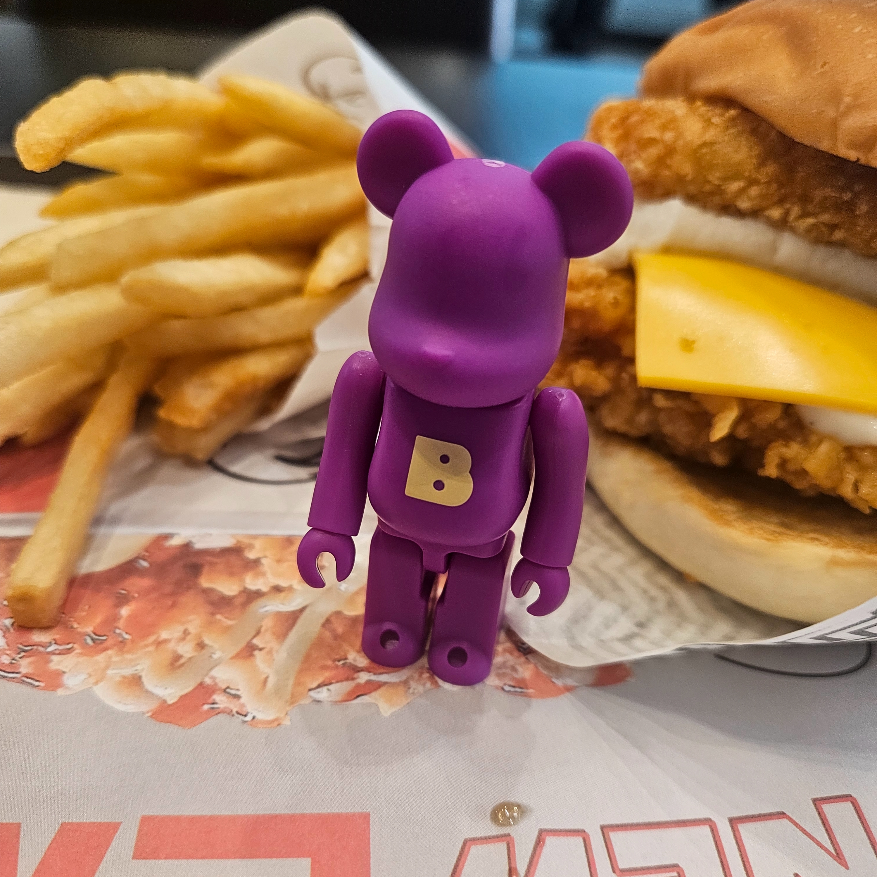 Pop Mart Labubu The Monsters Labubu Tasty Macarons Series Toffe Keyring (Opened Case), (W) Camper Right Sandal Black 착용 스타일 - 1