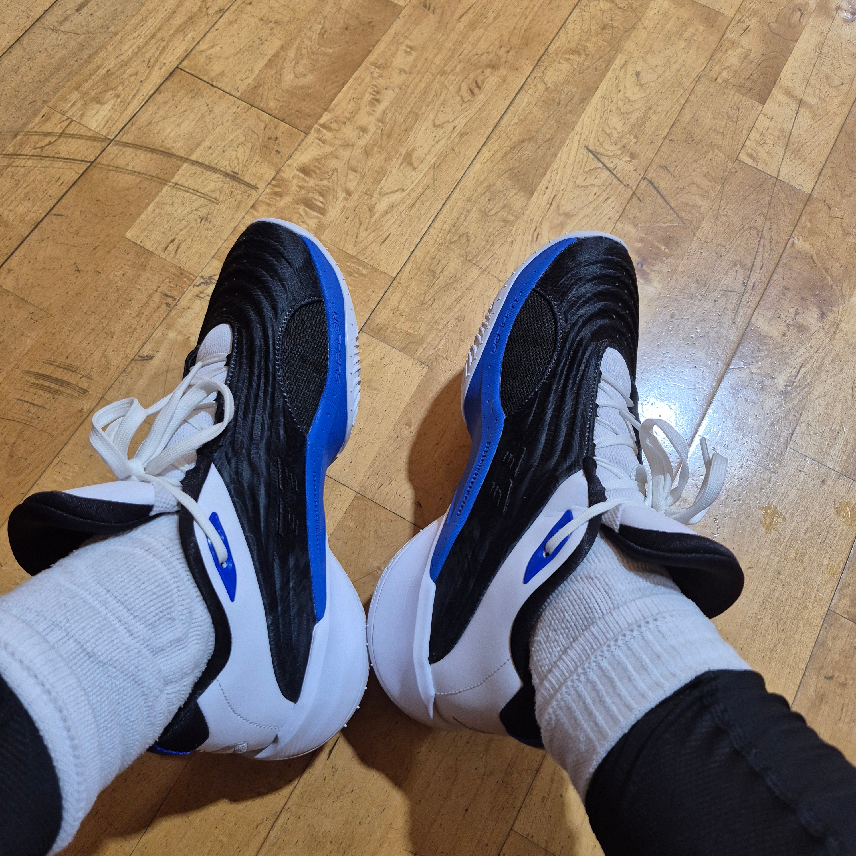 Jordan Luka 3 PF Black Anthracite 착용 스타일 - 2