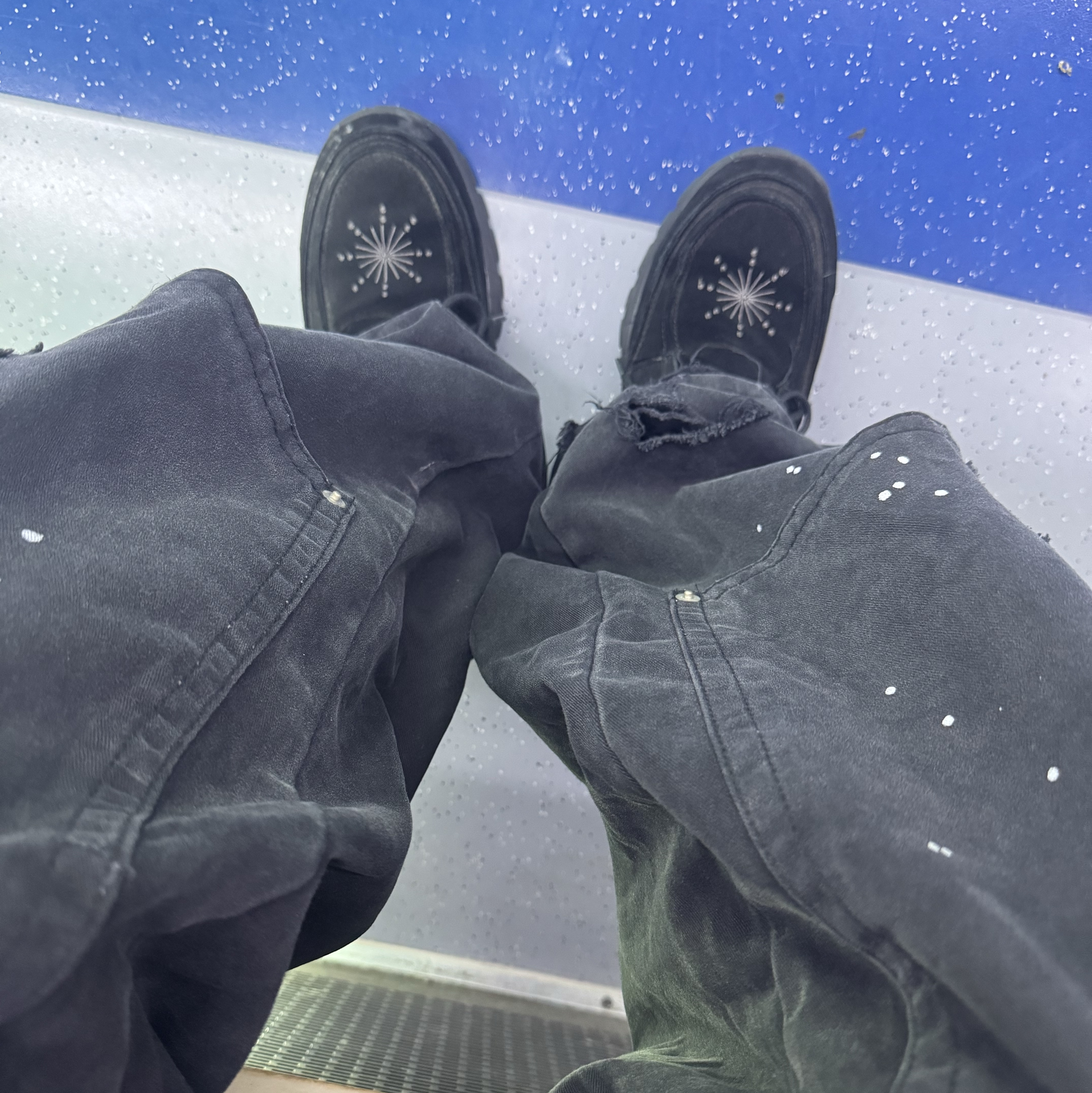 [KREAM 단독] Millo Archive X Negative Three Crescendo Desert Boots Black 착용 스타일