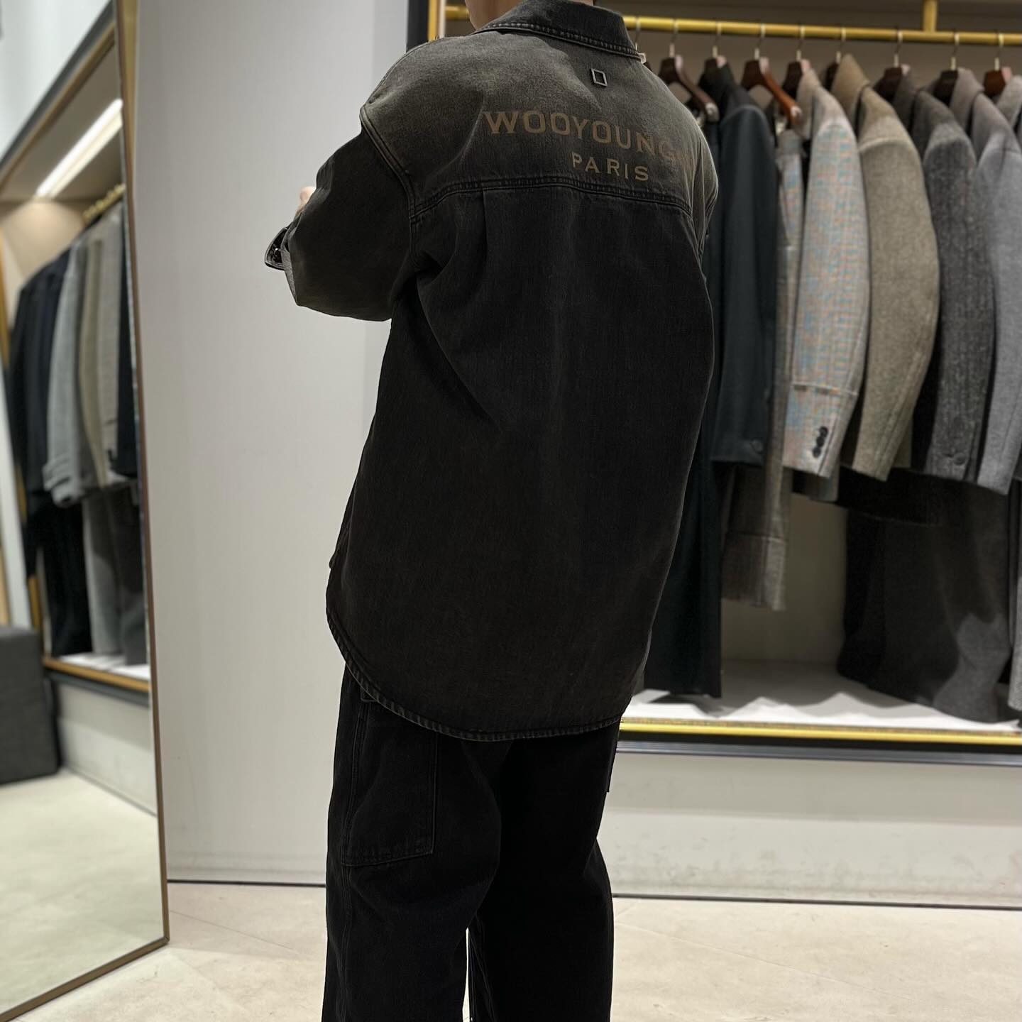 Wooyoungmi Washed Denim Back Logo Shirt Grey - 25SS 착용 스타일 - 1