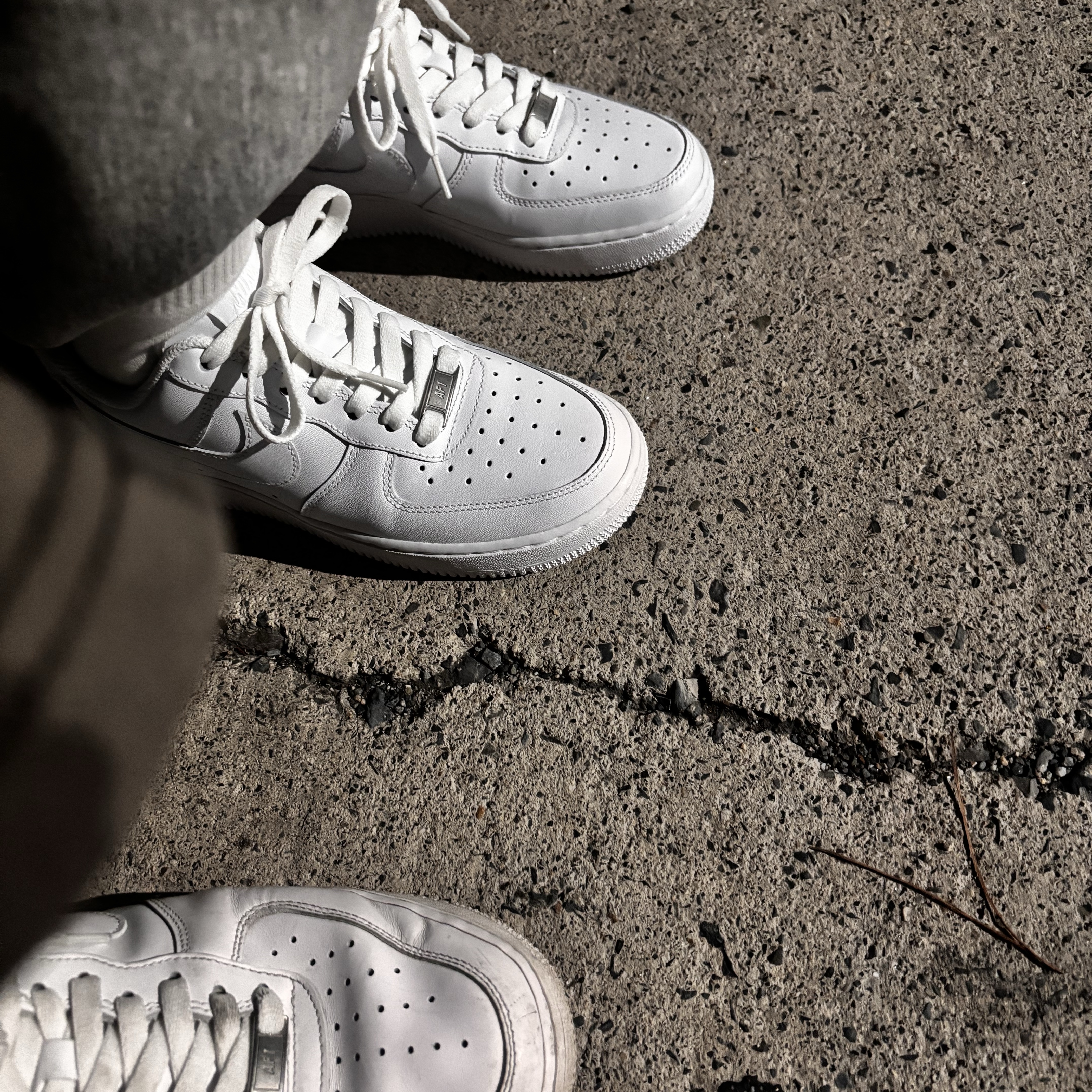 Nike Air Force 1 '07 Low White 착용 스타일