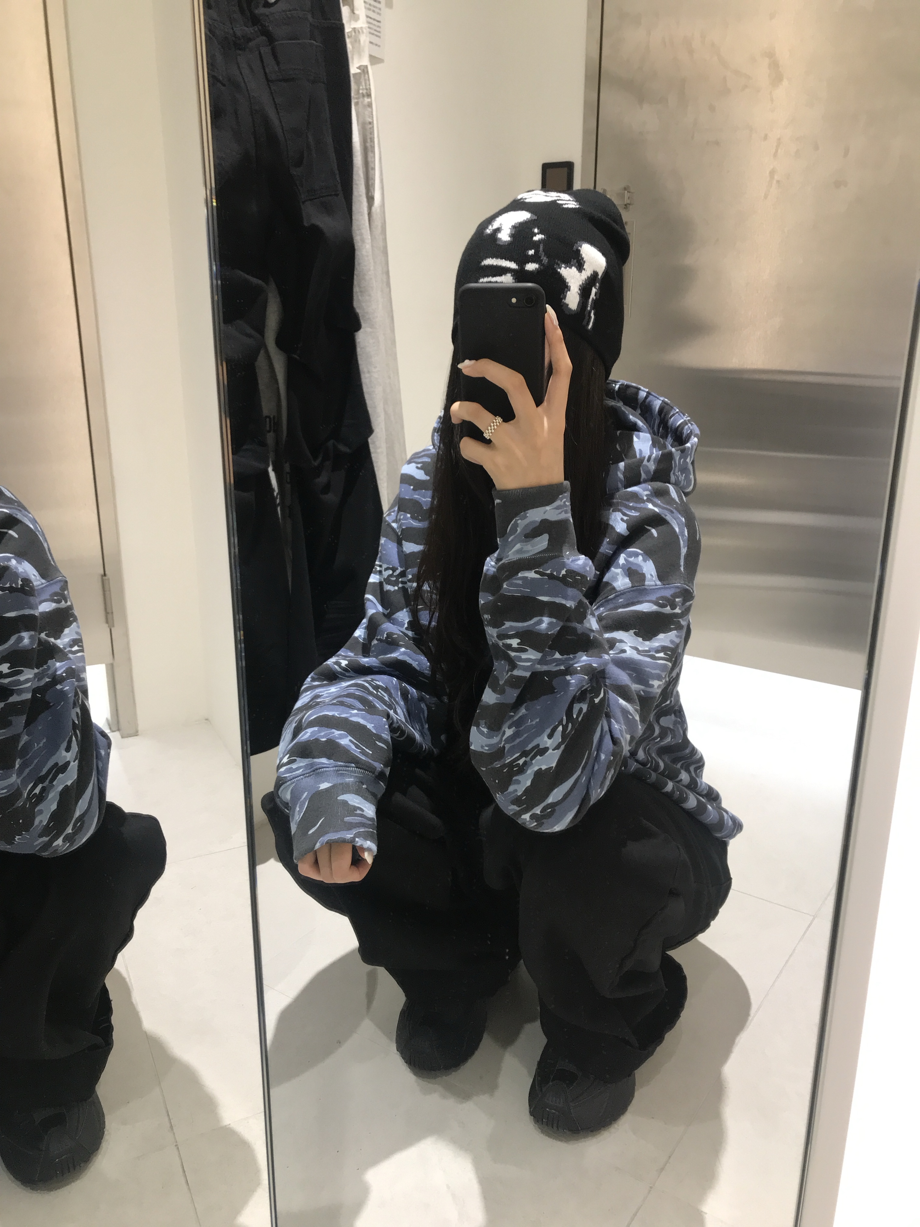 Supreme Small Box Hooded Sweatshirt Blue Tiger Camo - 24FW 착용 스타일