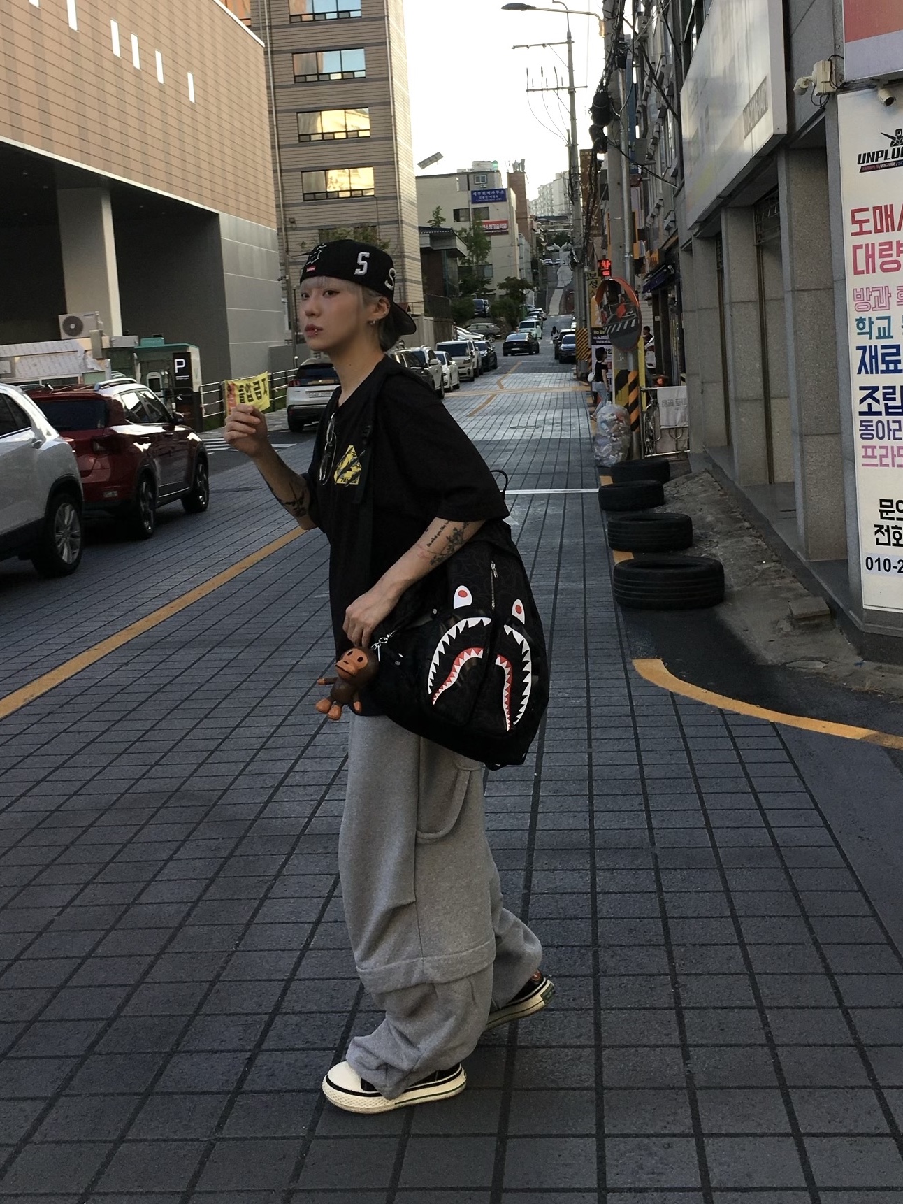 Supreme Multi S Logo New Era Black - 25SS, Gentle Monster x Maison Margiela MM217 Silver Clear 착용 스타일 - 4