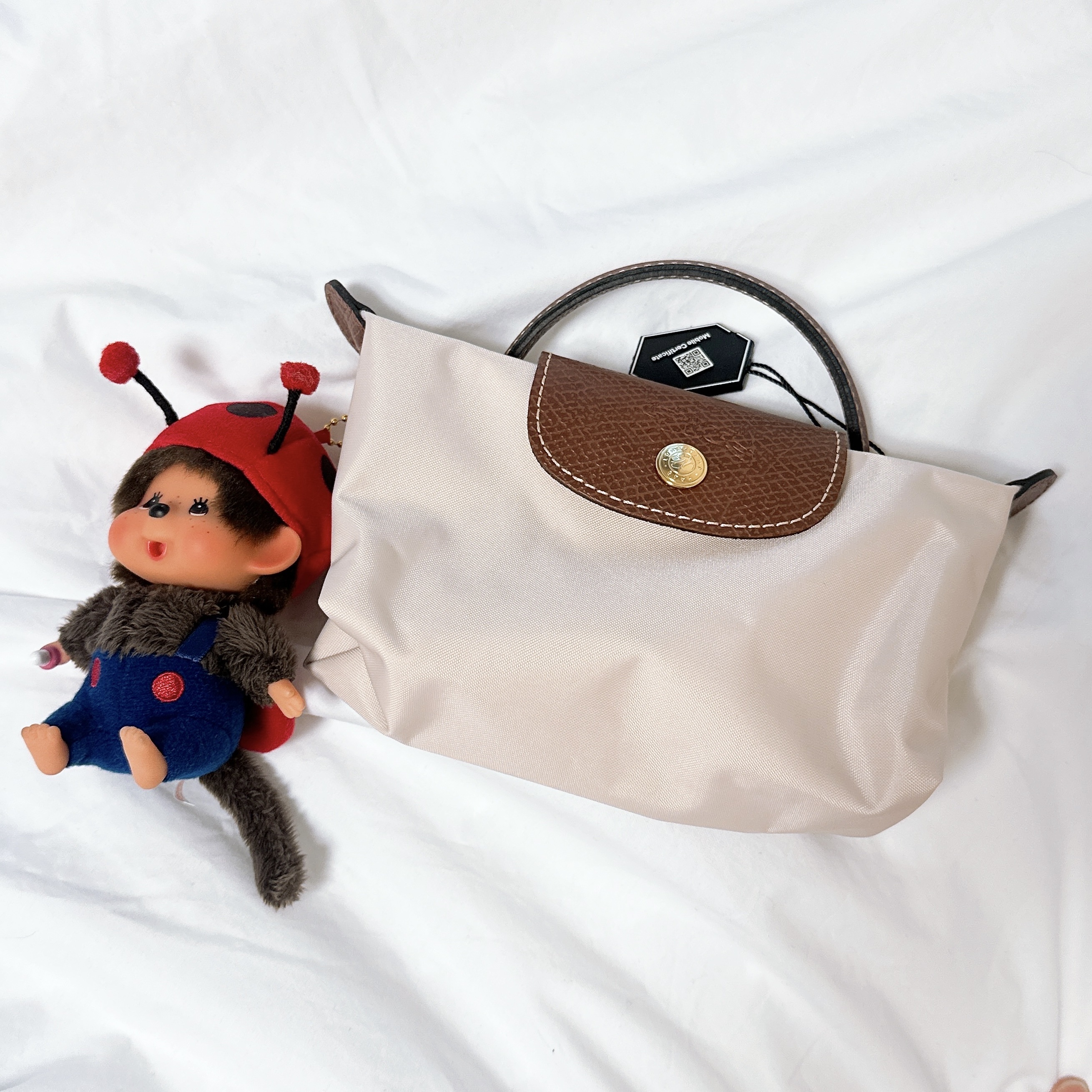 Longchamp Le Pliage Original Handle Pouch Paper, Monchhichi Bighead SS Ladybug Key Chain 착용 스타일