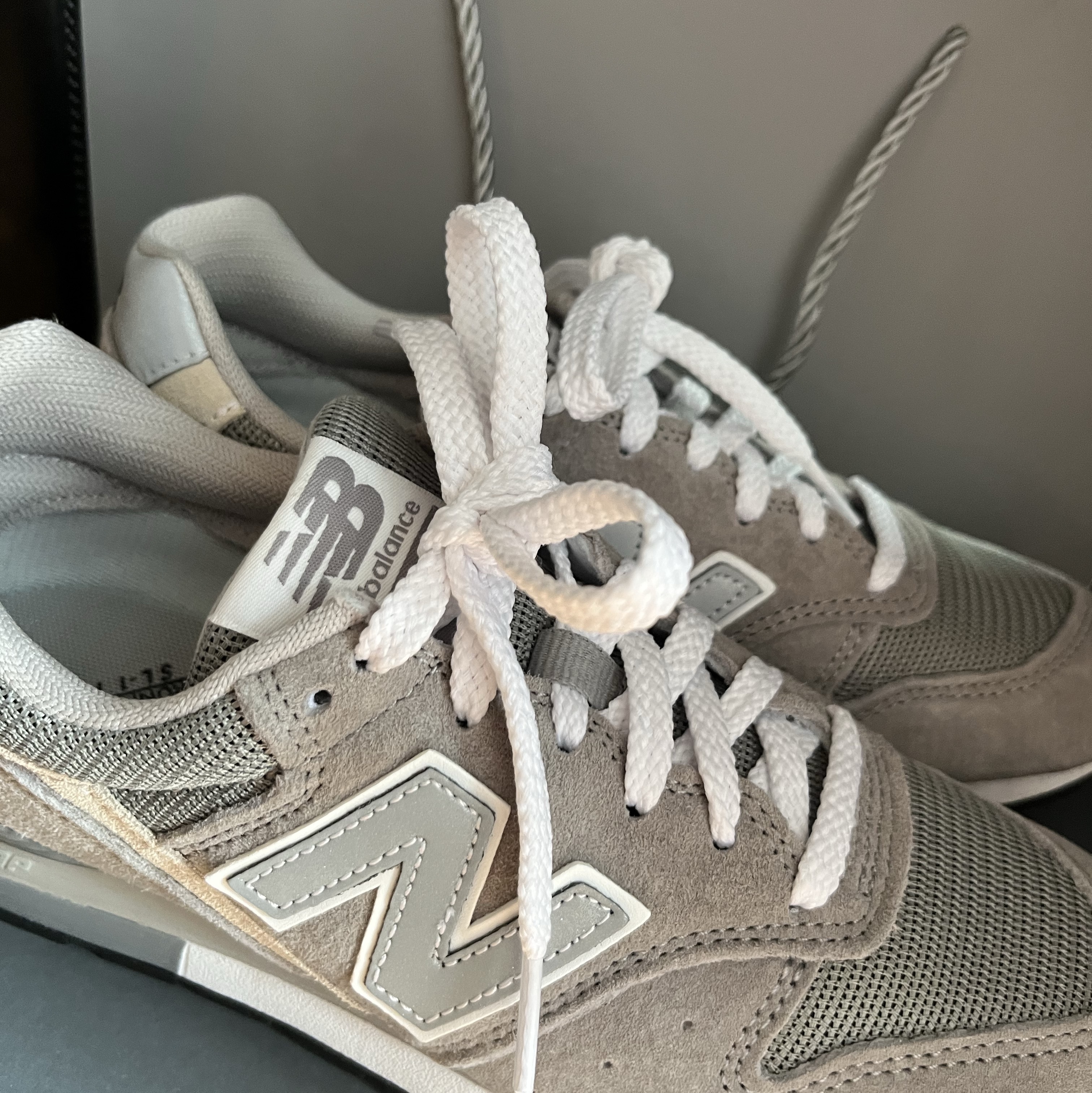 New Balance 996 Grey 착용 스타일
