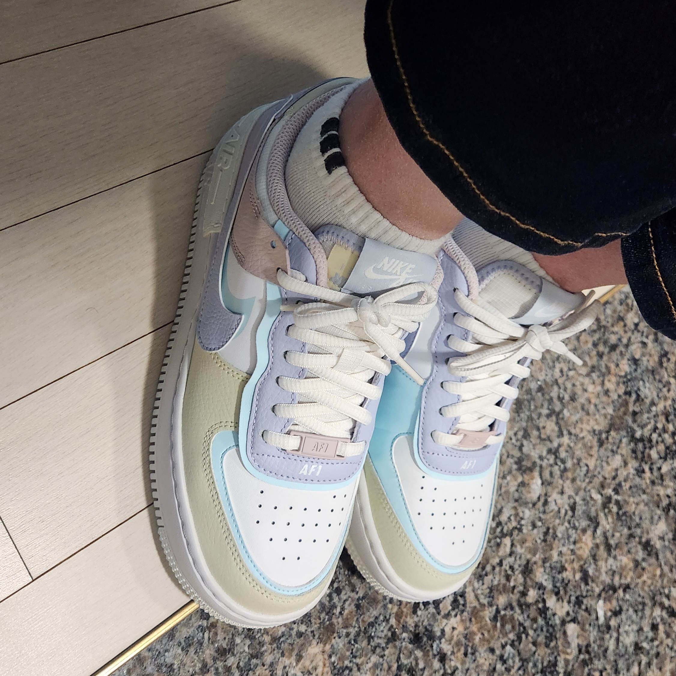 (W) Nike Air Force 1 Shadow Pastel 착용 스타일 - 4