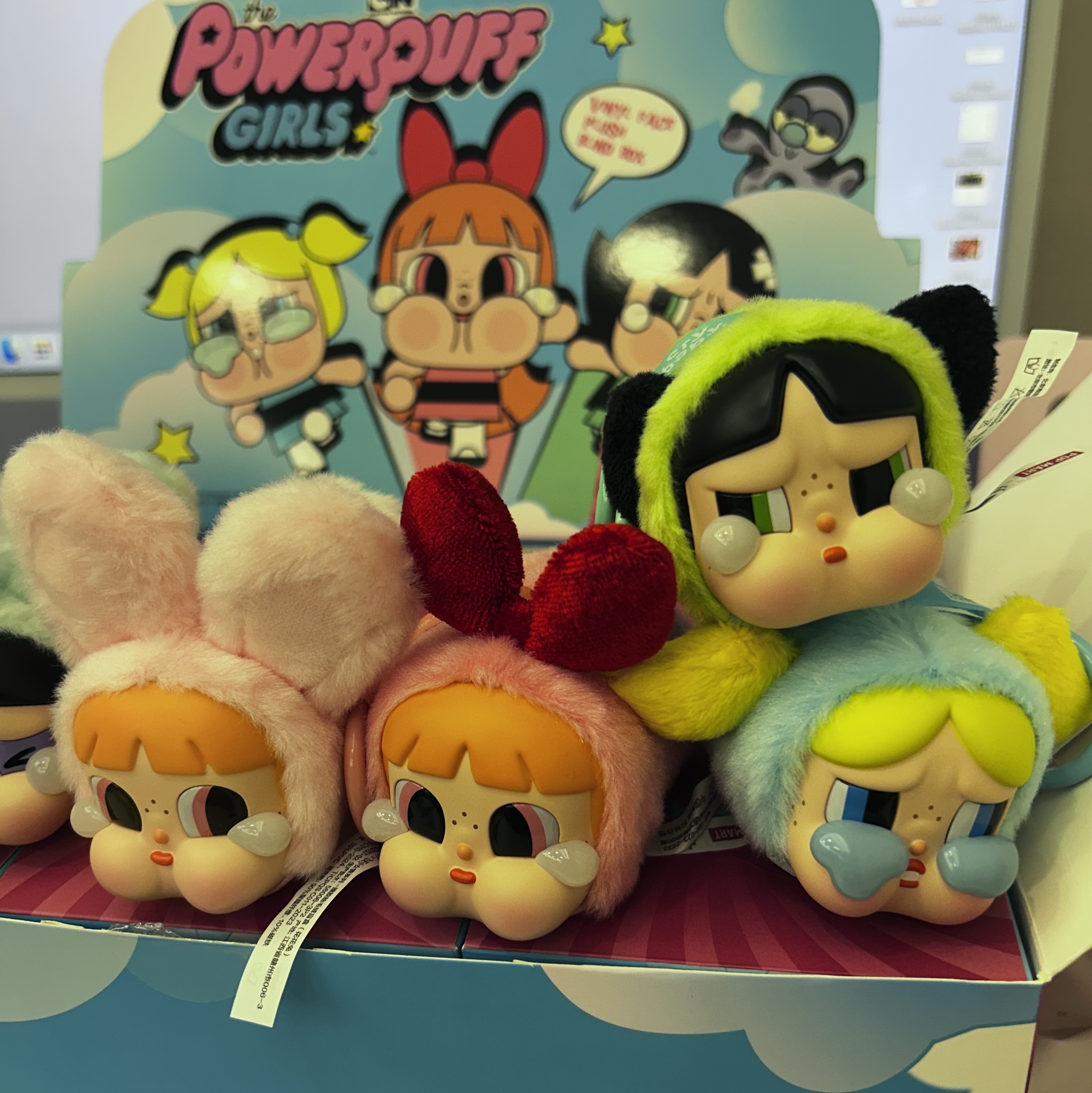 Pop Mart Crybaby x Powerpuff Girls Series Keyring Sealed Case (6 Blind Boxes) 착용 스타일 - 3