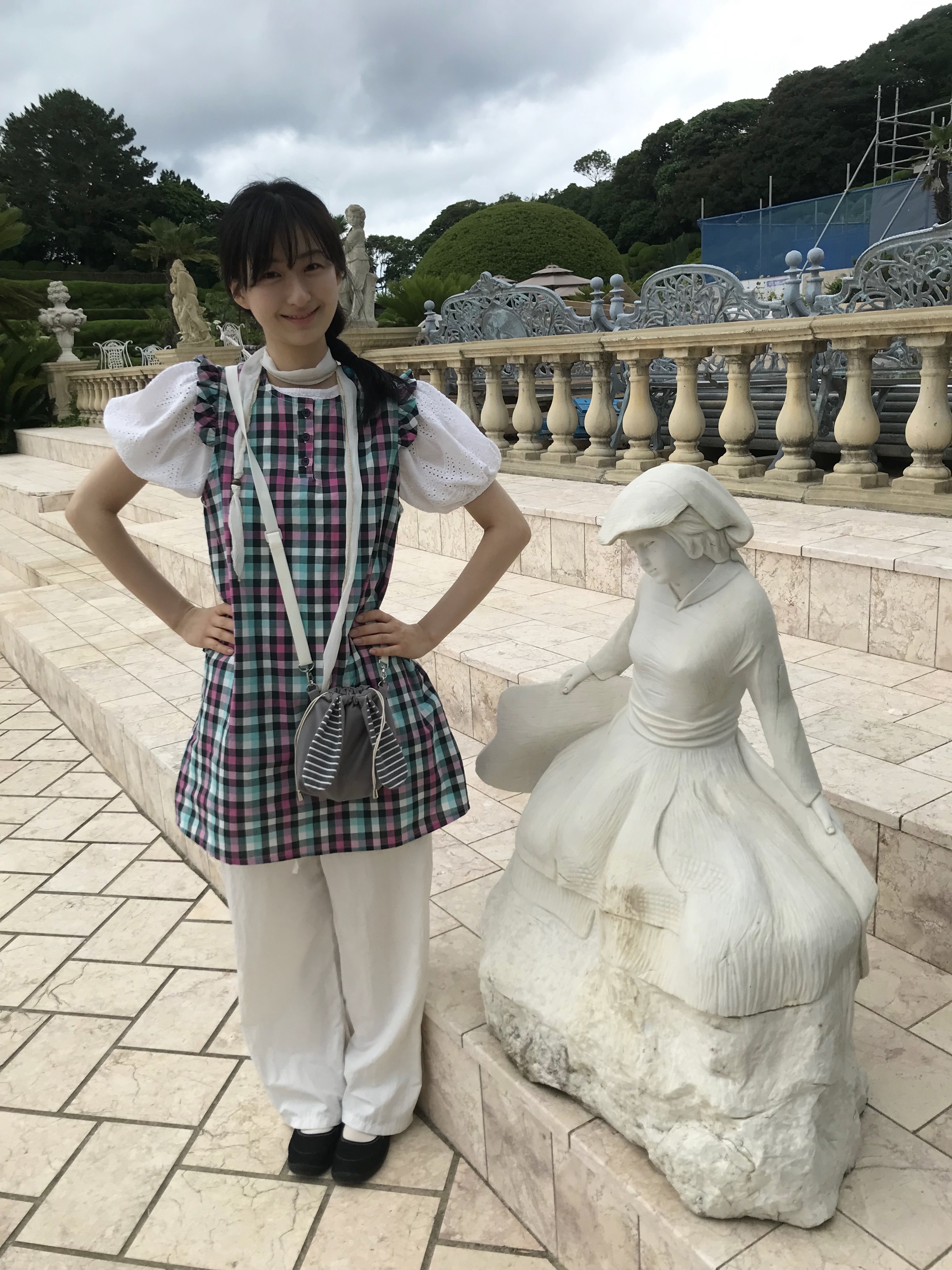 Isummerly Bunny Bag Gray Stripe 착용 스타일 - 1