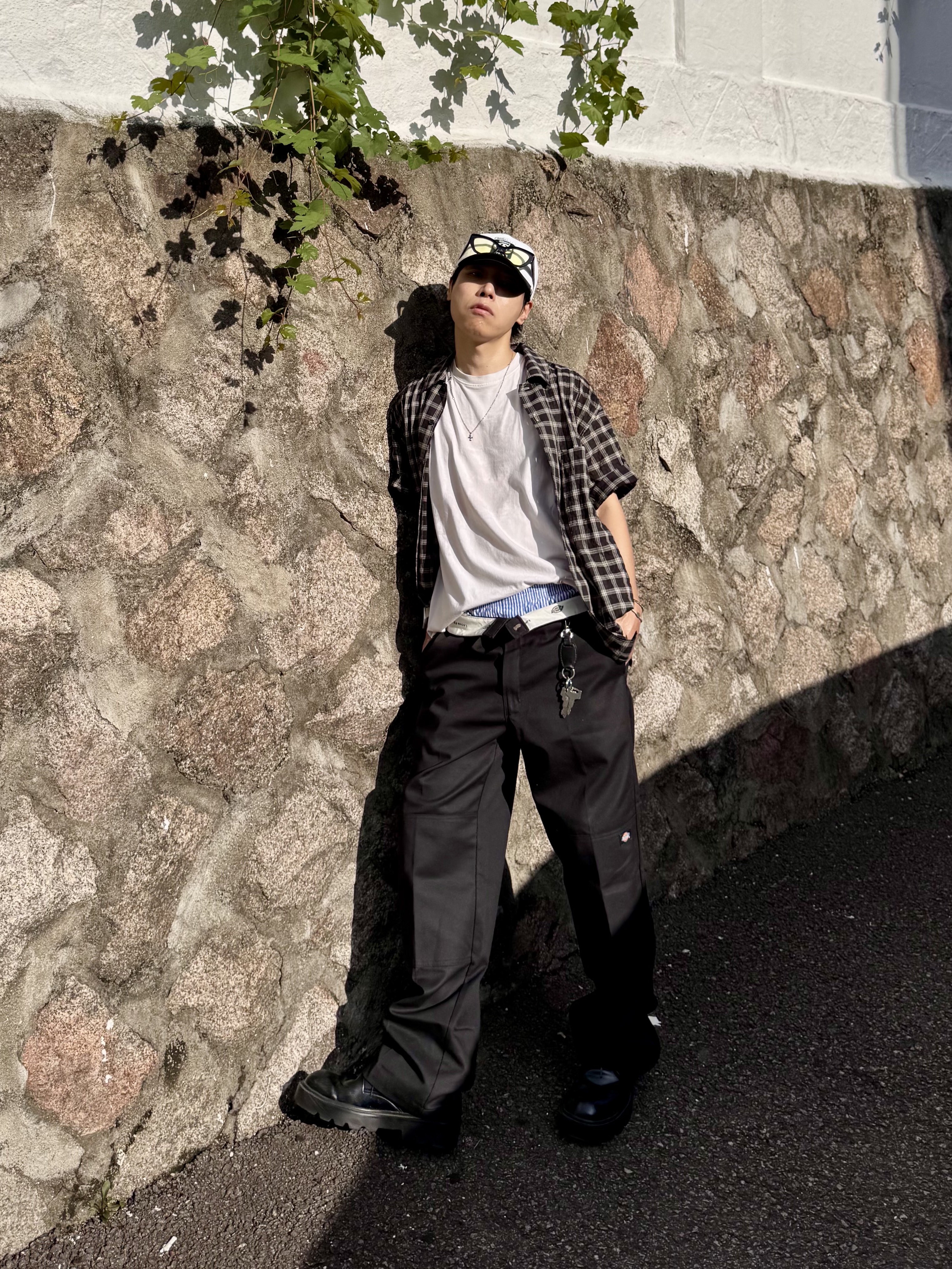 Dickies Loose Fit Double Knee Work Pants Black 착용 스타일 - 2