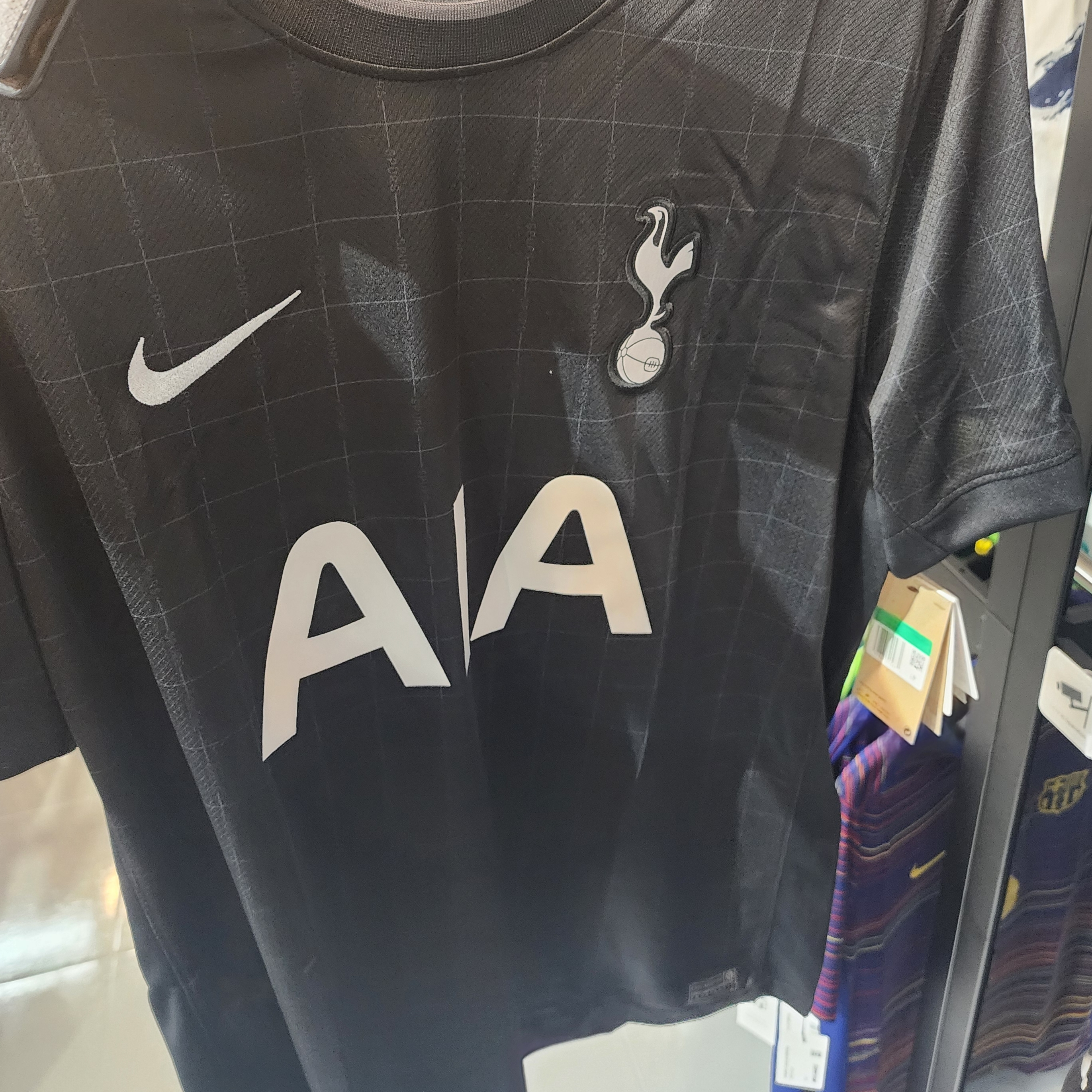 Nike Tottenham Hotspur 2025/26 Stadium Away Dri-Fit Soccer Replica Jersey Black Light Iron Ore (Non Marking Ver.) 착용 스타일