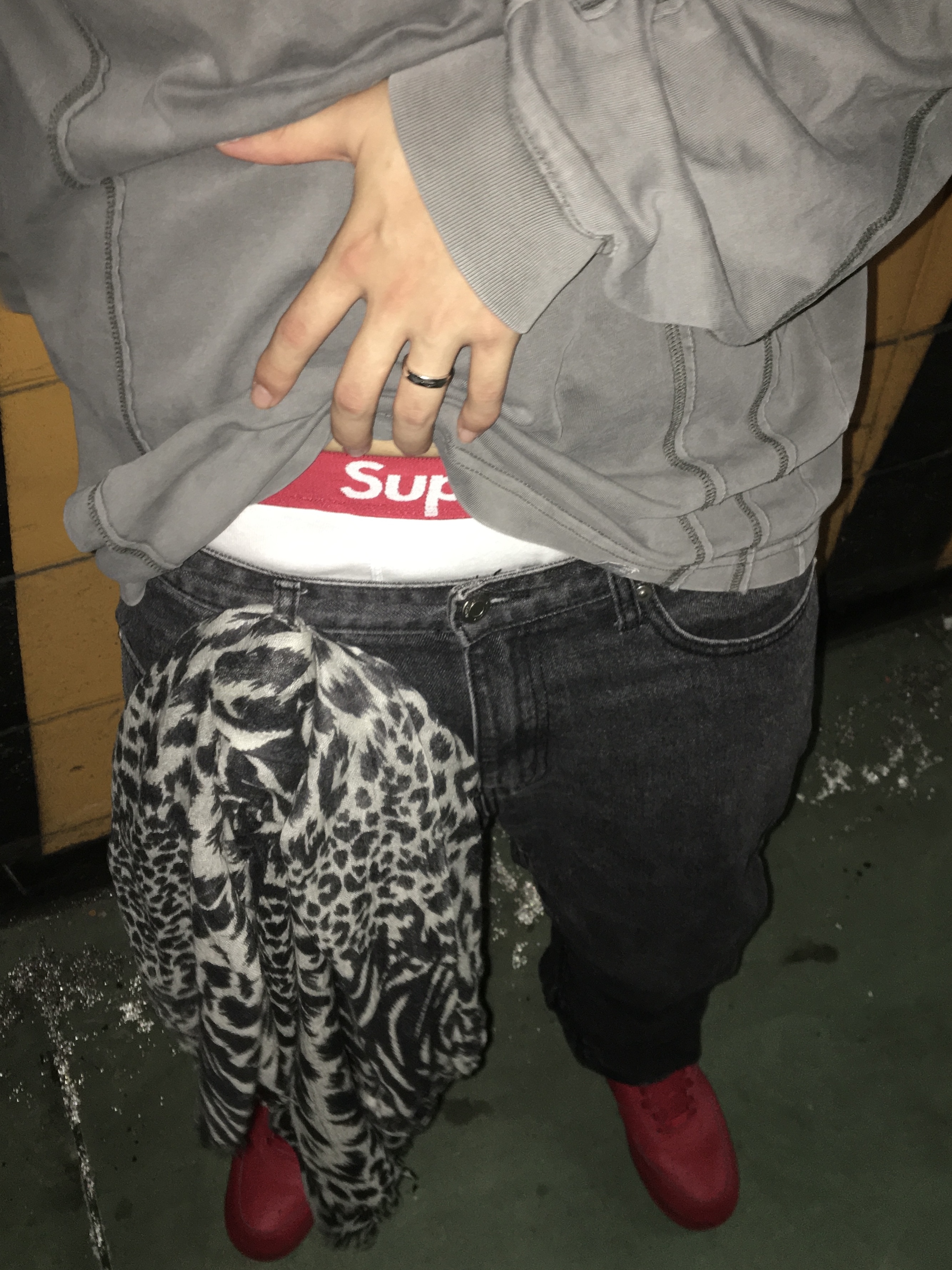 Nike Air Force 1 '07 LV8 Low 1 Triple Red, Supreme Hanes Boxer Briefs White (4 Pack) 착용 스타일 - 4