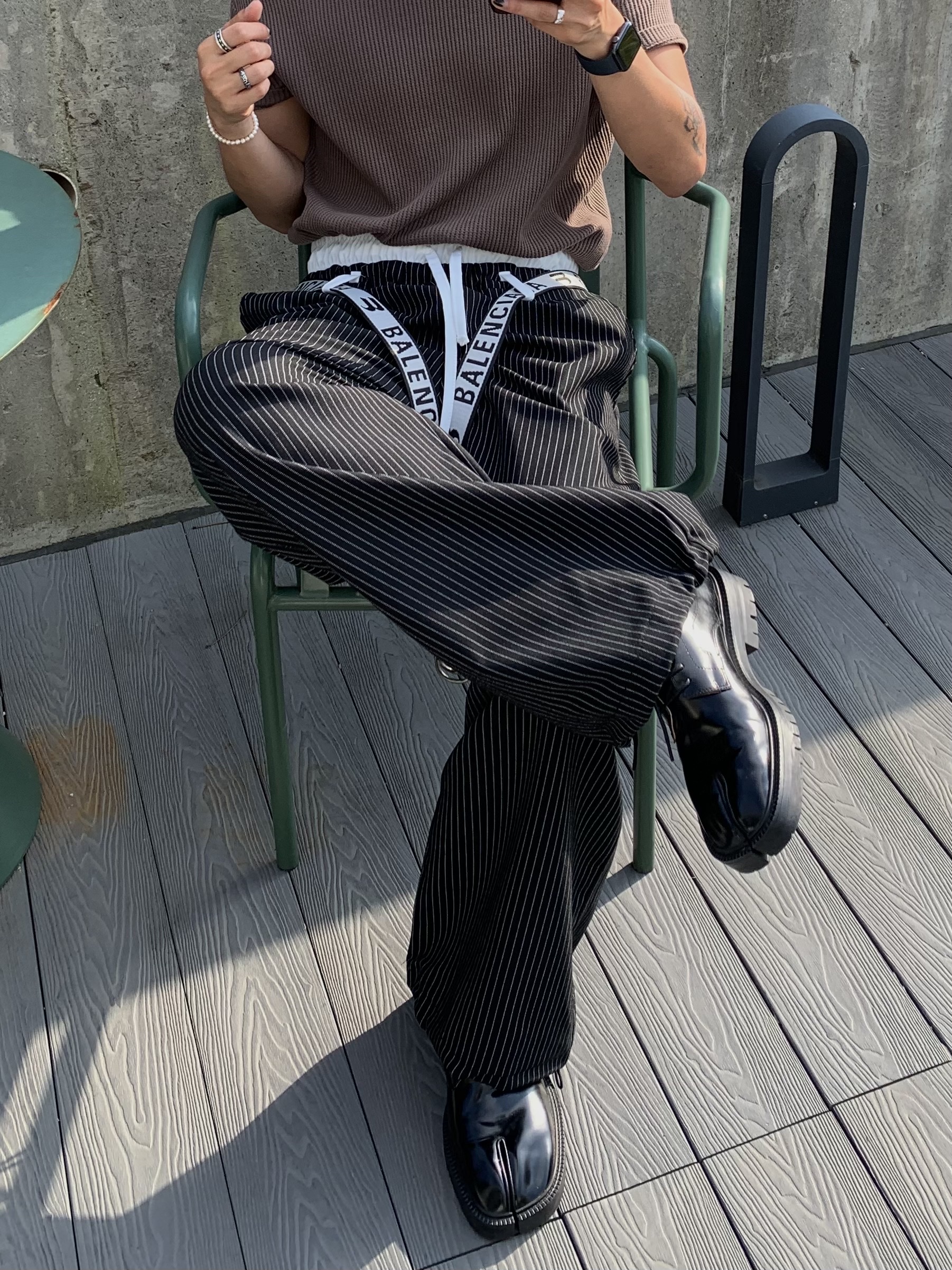 Gentle Monster x Maison Margiela MM113 Black Clear, Balenciaga D Ring Belt Black 착용 스타일 - 3