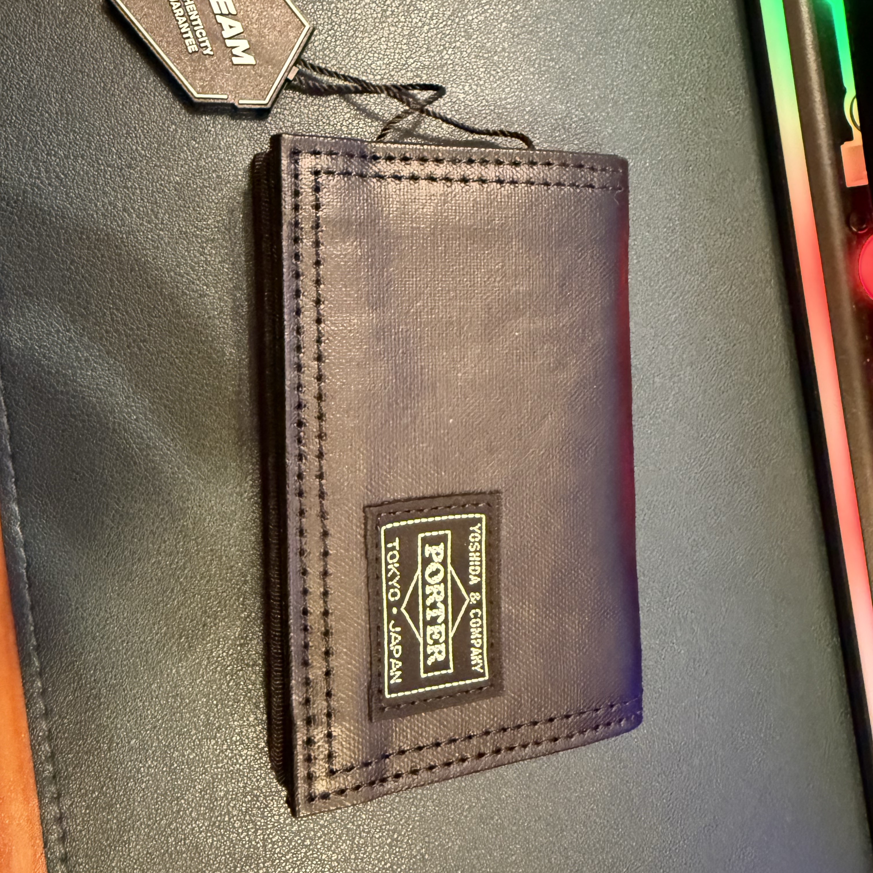 Porter Free Style Card Case Black 착용 스타일 - 2