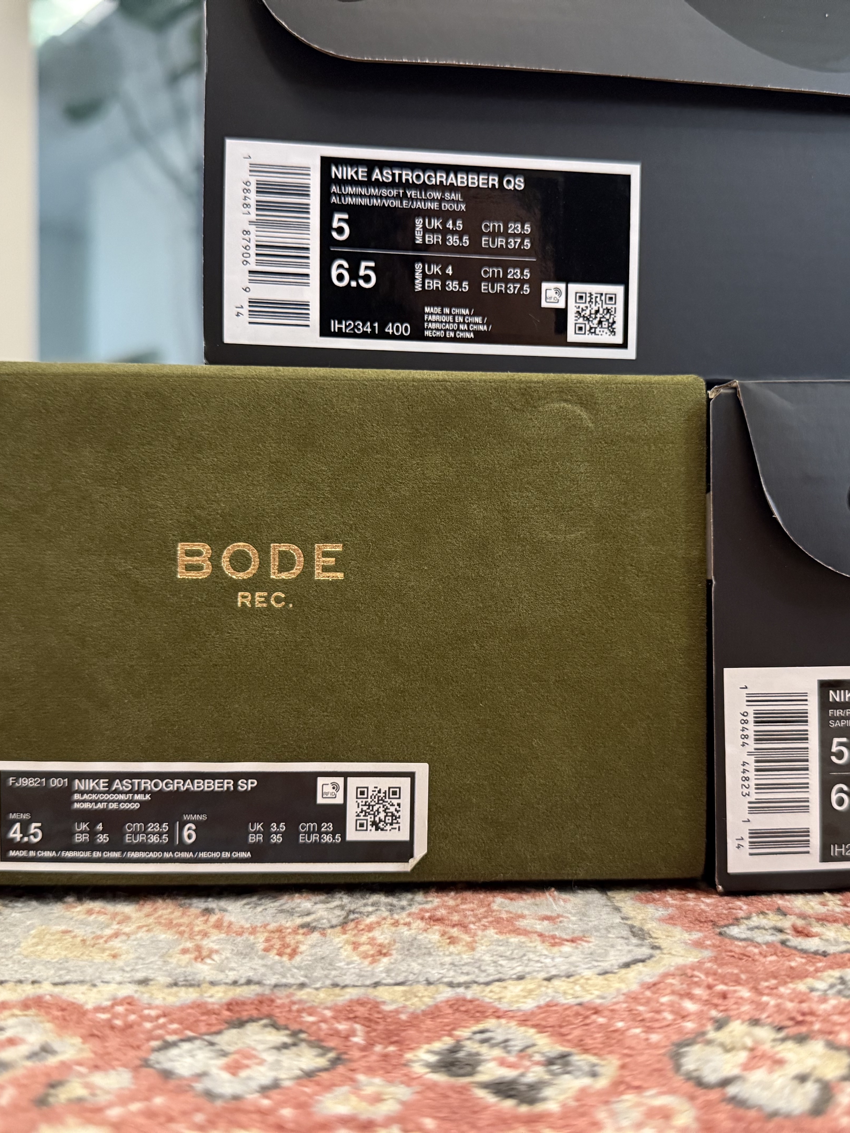 Nike x Bode Astrograbber SP Black and Coconut Milk, Nike Astrograbber Fir and Phantom 착용 스타일 - 6