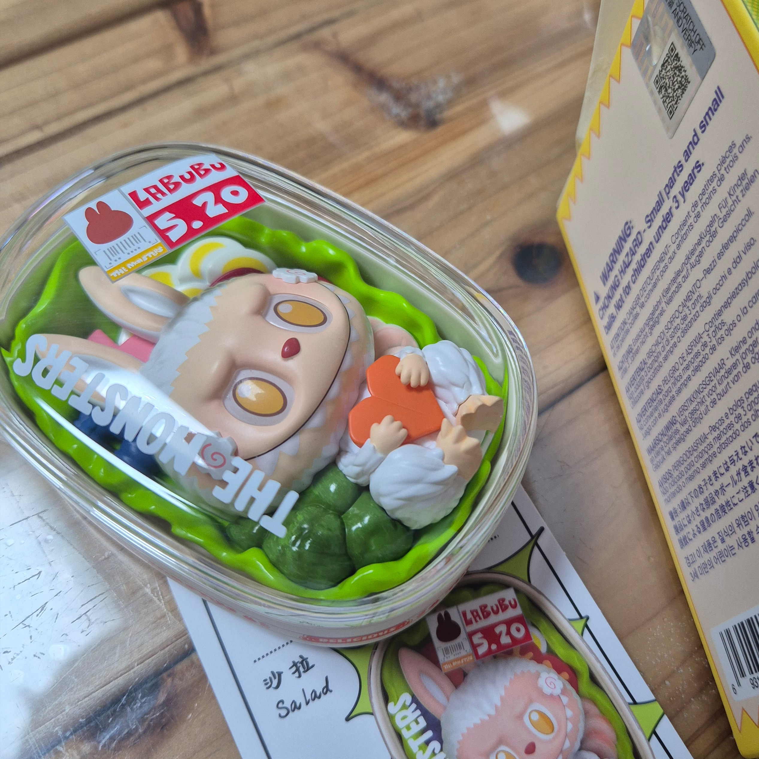Pop Mart Labubu The Monsters Wacky Mart Series Figures Salad (Opened Case) 착용 스타일