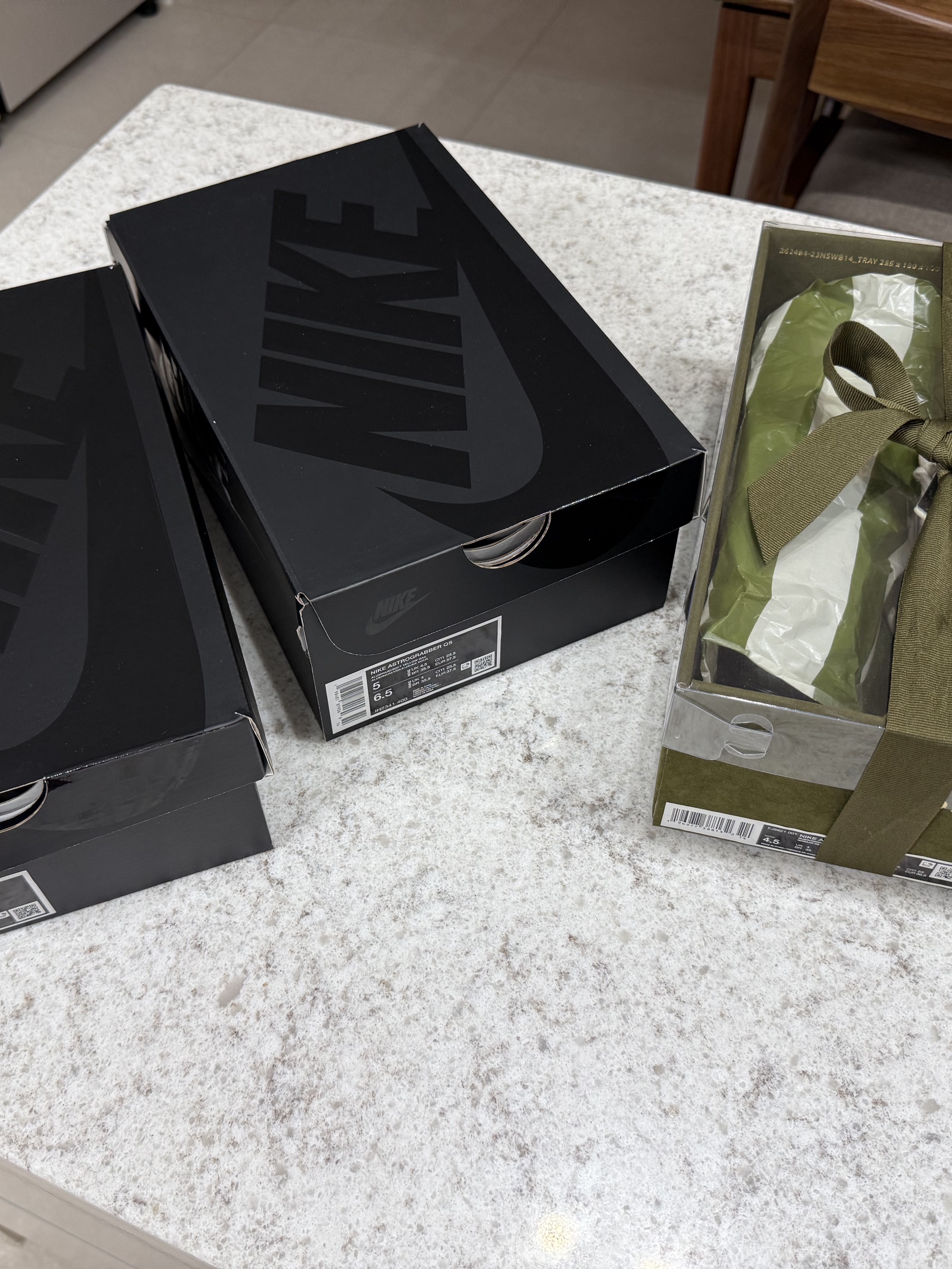 Nike x Bode Astrograbber SP Black and Coconut Milk, Nike Astrograbber Fir and Phantom 착용 스타일 - 7