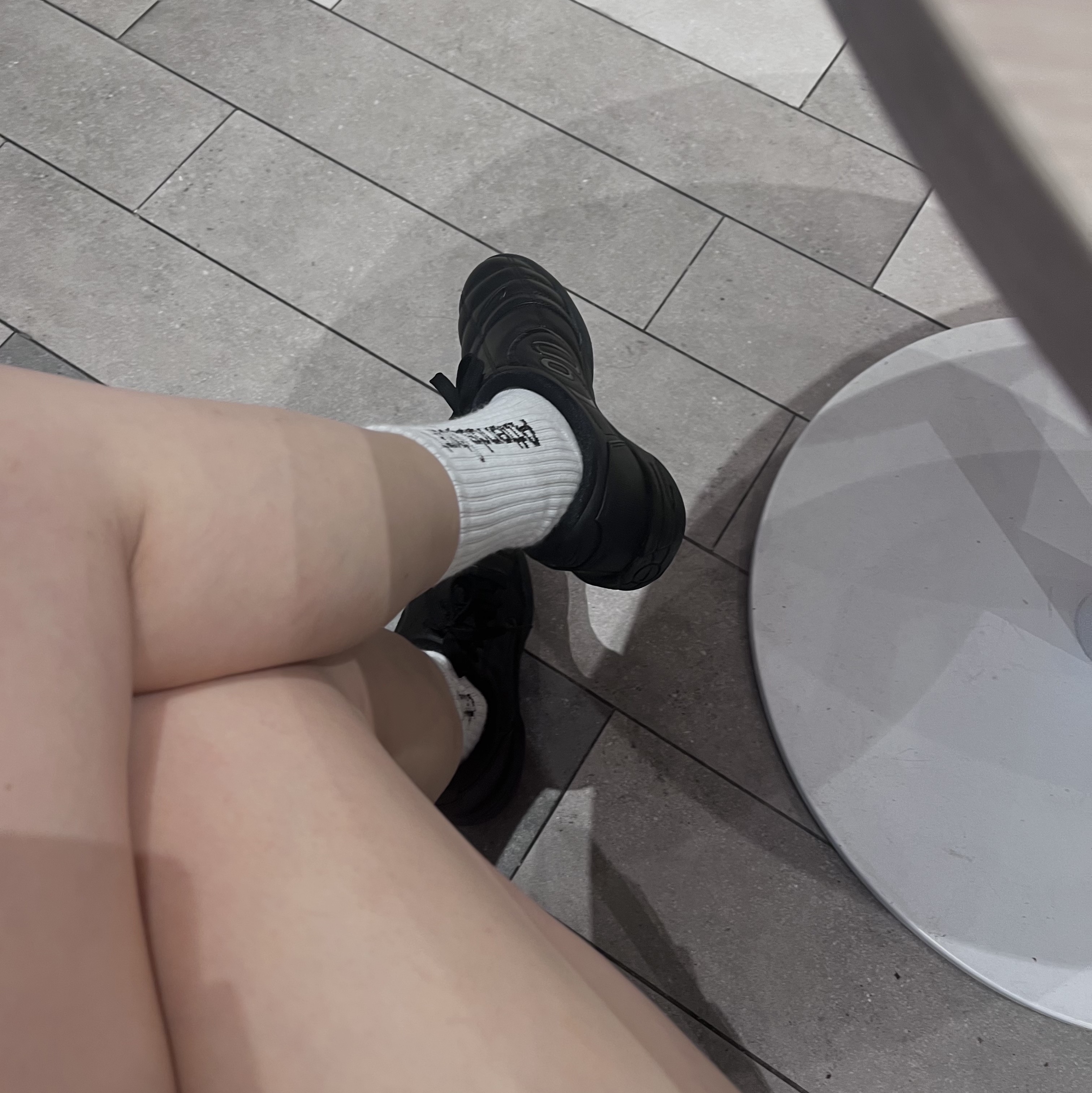 (W) Nike Total 90 III SP Triple Black 착용 스타일 - 2