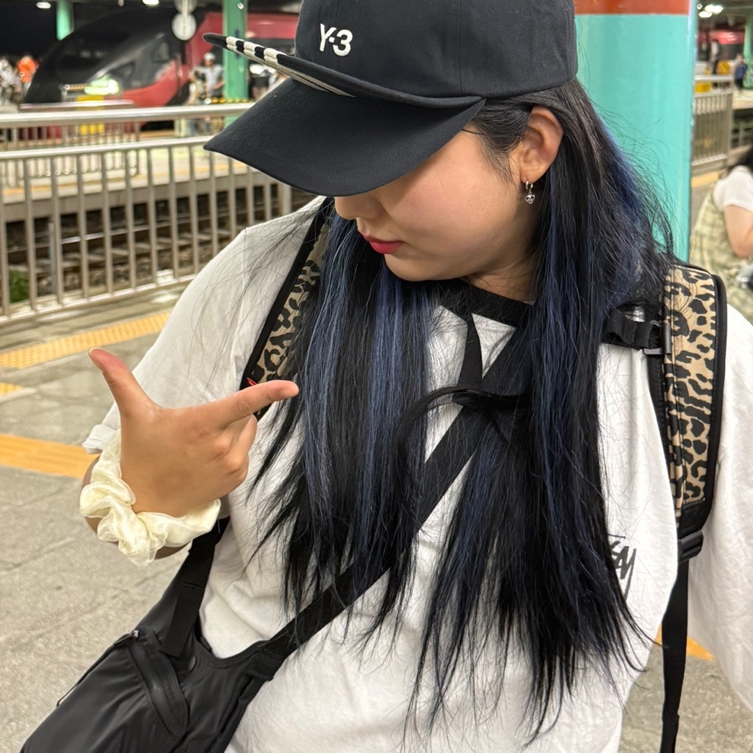 Y-3 Stripe Ball Cap Black, Supreme Mesh Backpack Leopard - 23SS 착용 스타일 - 2