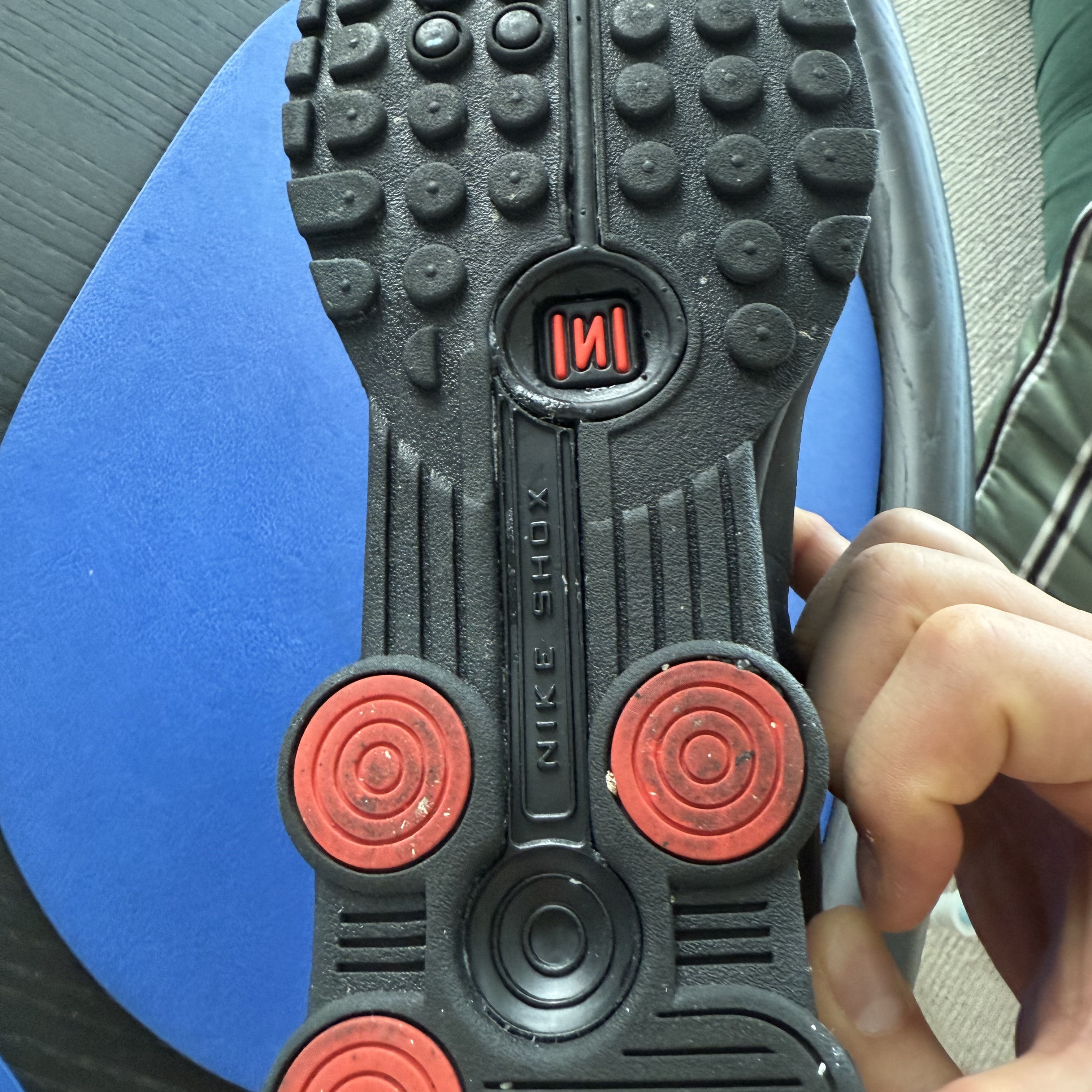(W) Nike Shox R4 Black 착용 스타일 - 4