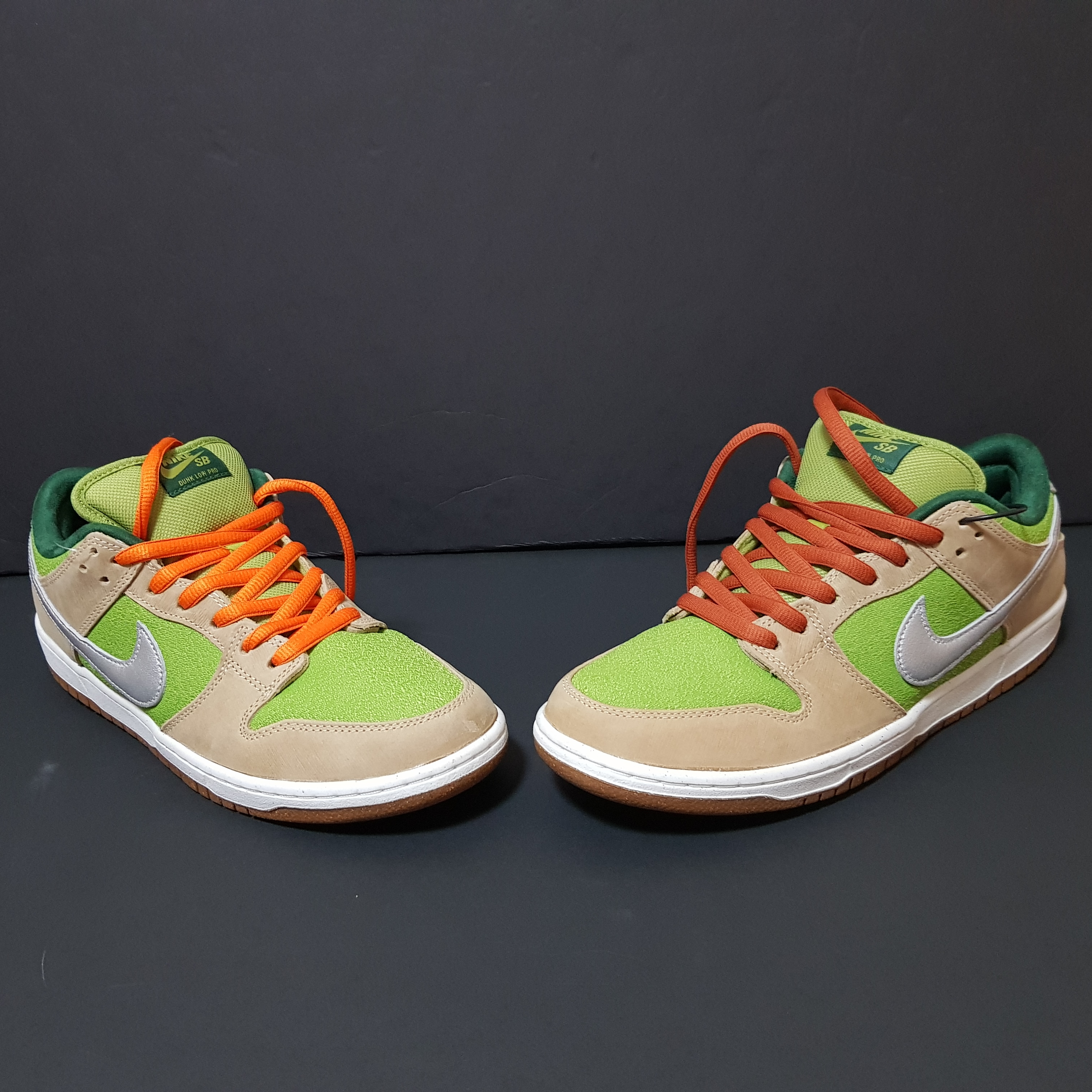 Nike SB Dunk Low Pro Sesame and Pear 착용 스타일 - 2