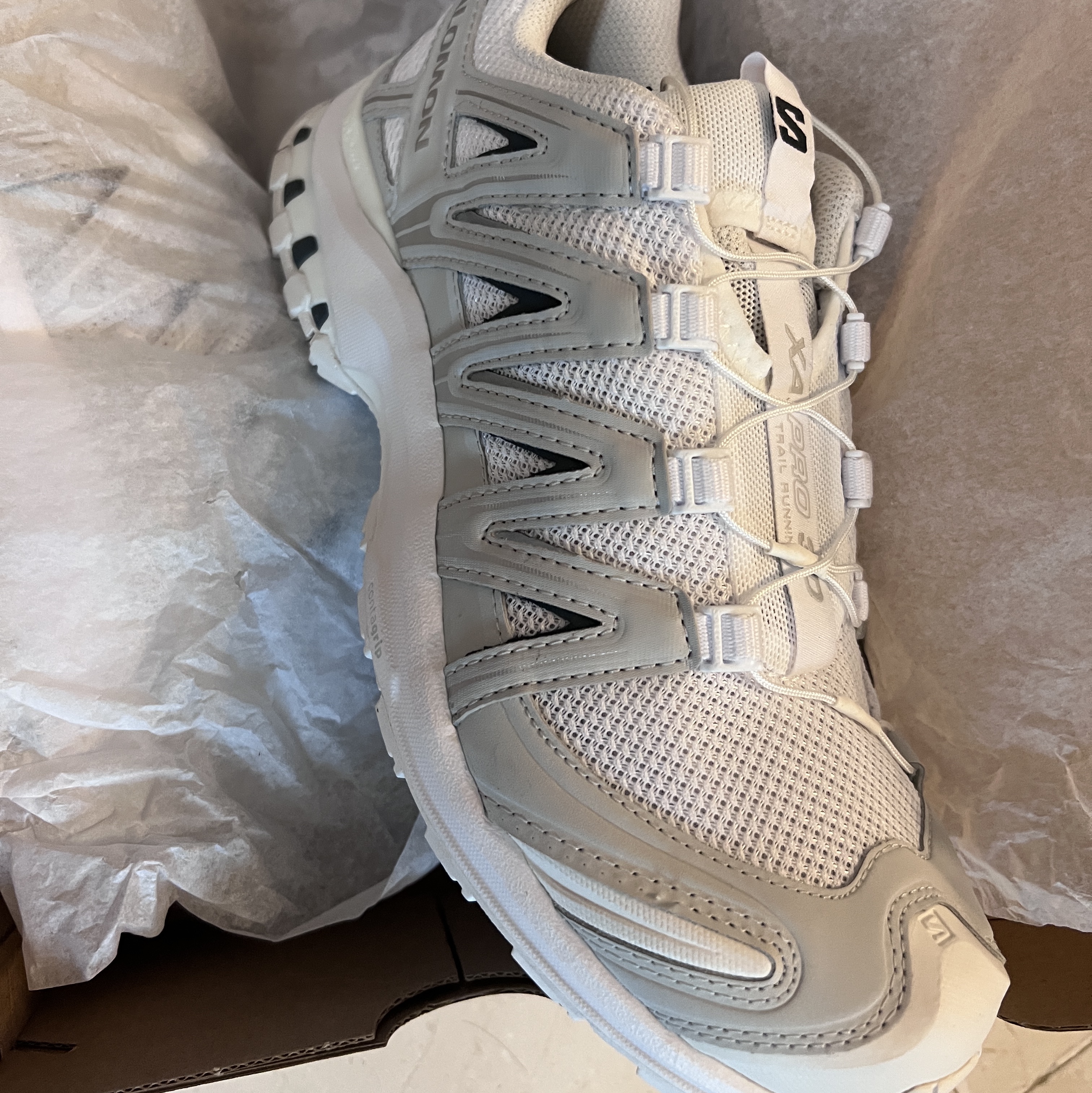 (W) Salomon XA Pro 3D White Grey Violet 착용 스타일