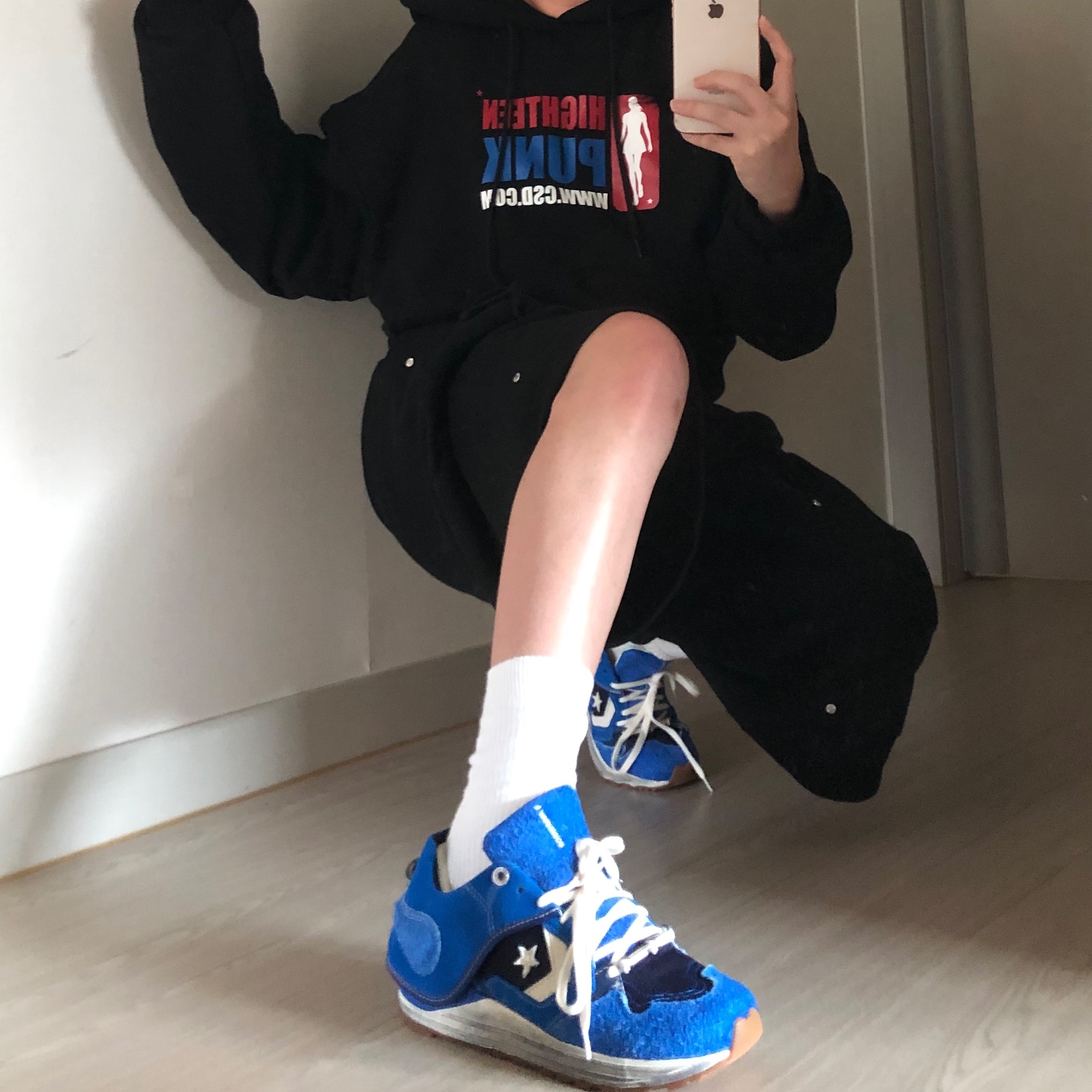 Converse x Ader Error Wave Trainer Blue 착용 스타일 - 3