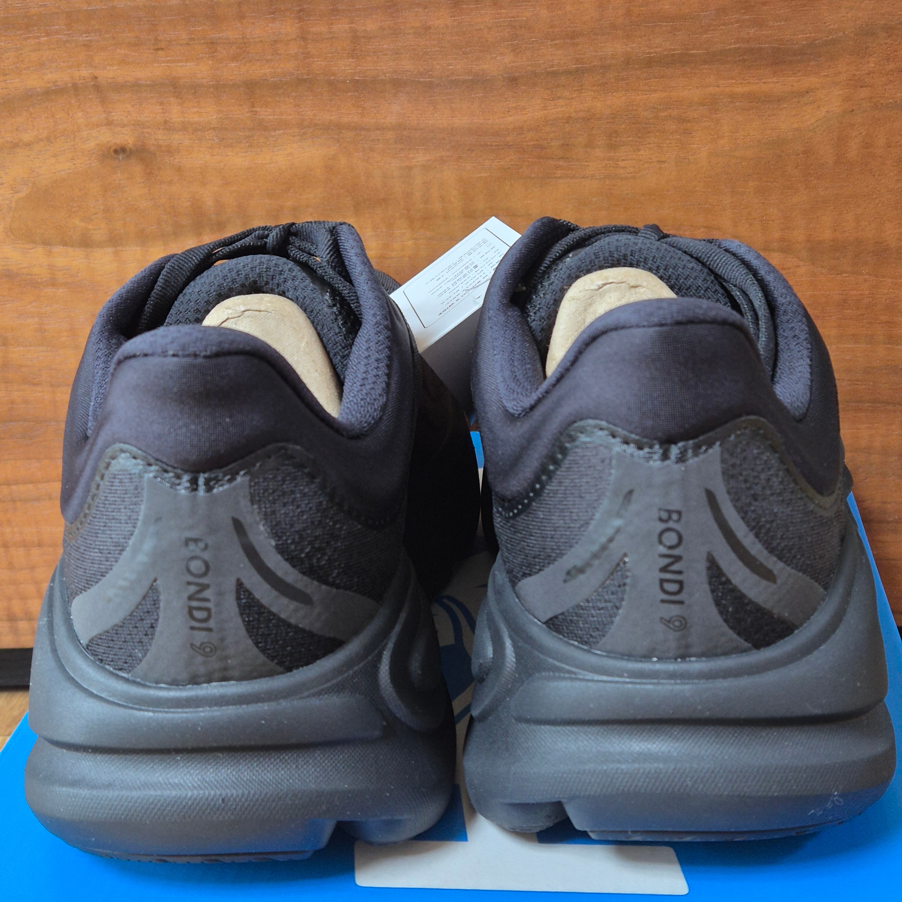 Hoka Bondi 9 Black - Wide 착용 스타일 - 6