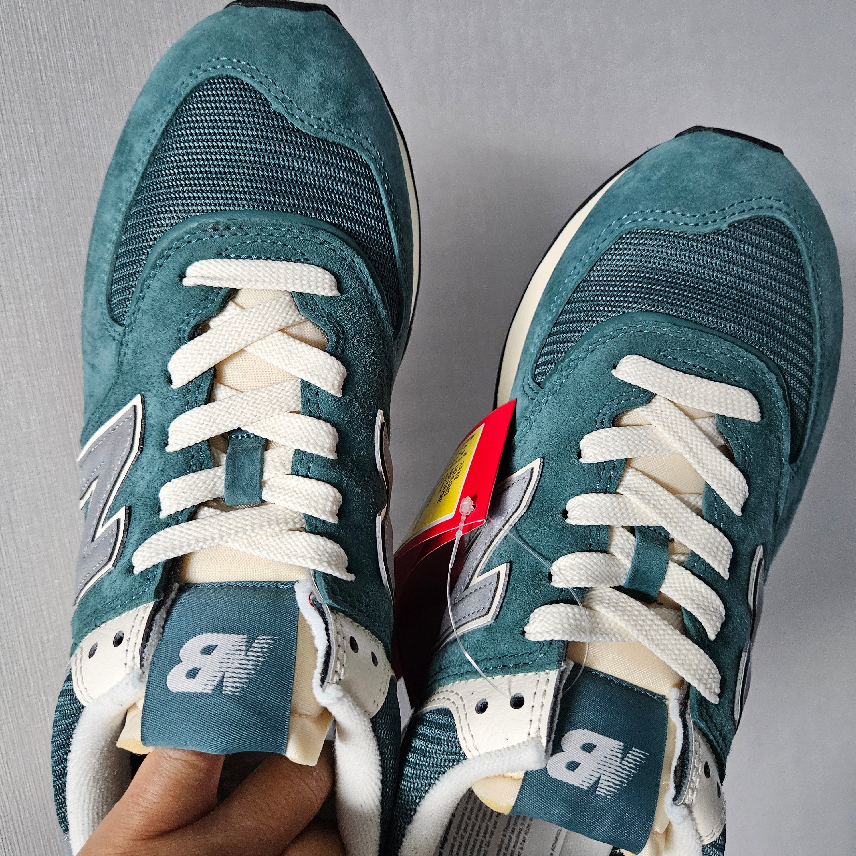 New Balance 574 Legacy Green Grey 착용 스타일