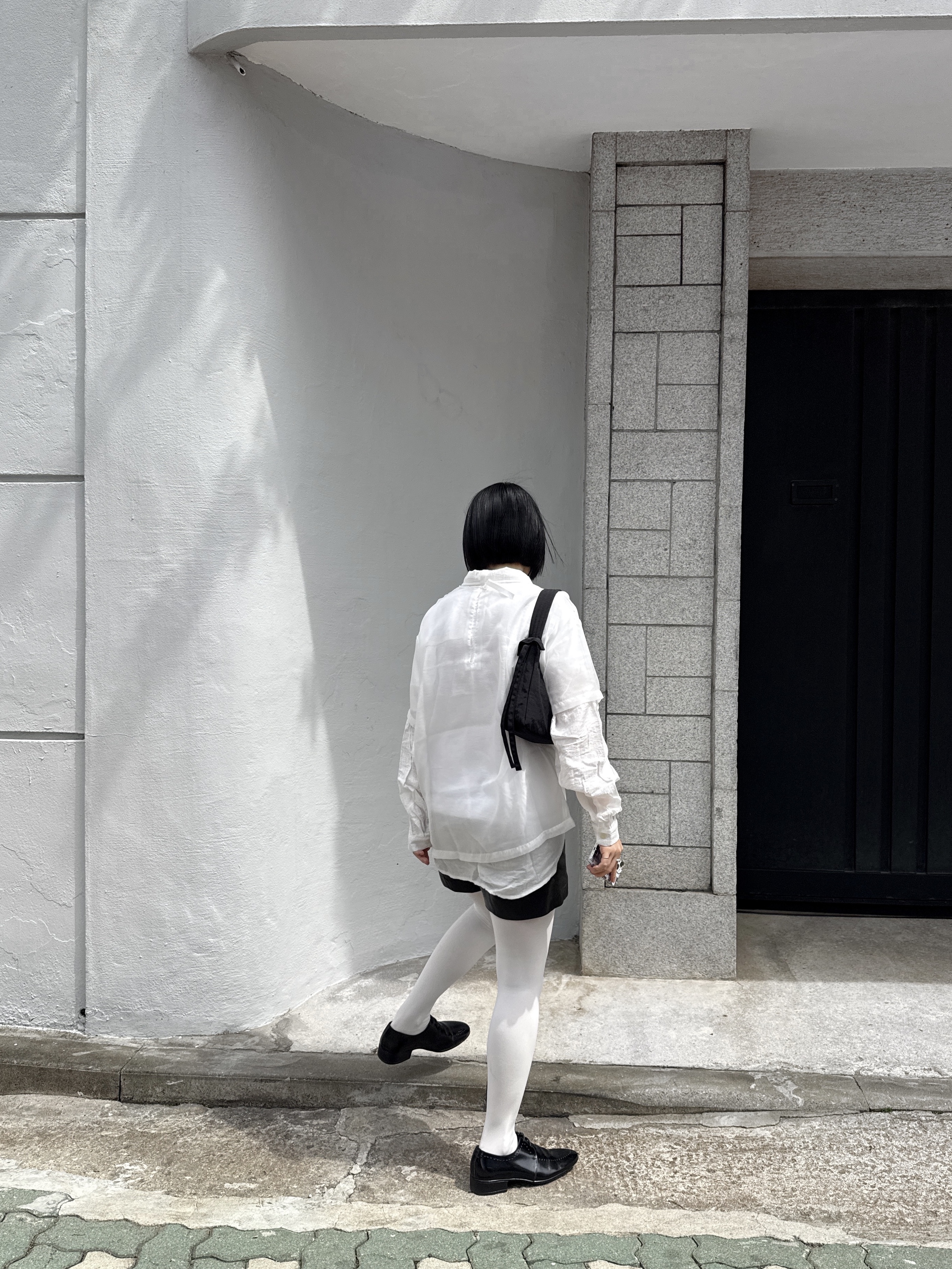 Sandy Liang x Baggu Bow Mini Bag Powder Black, Soft Thumbnail Anna 57, Business Attire 착용 스타일 - 4