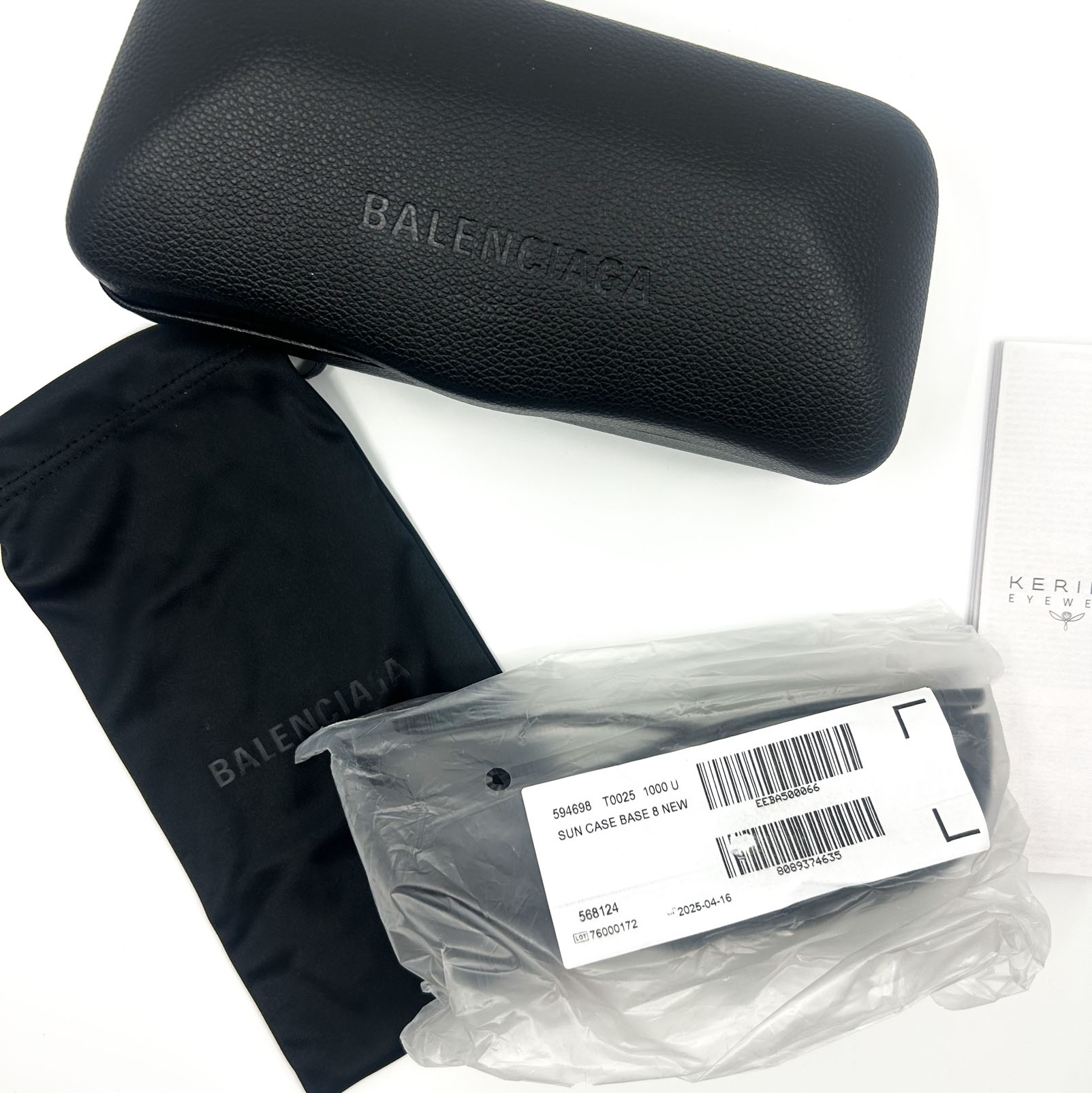 Balenciaga Sunset Rectangle Sunglasses Black 착용 스타일 - 3