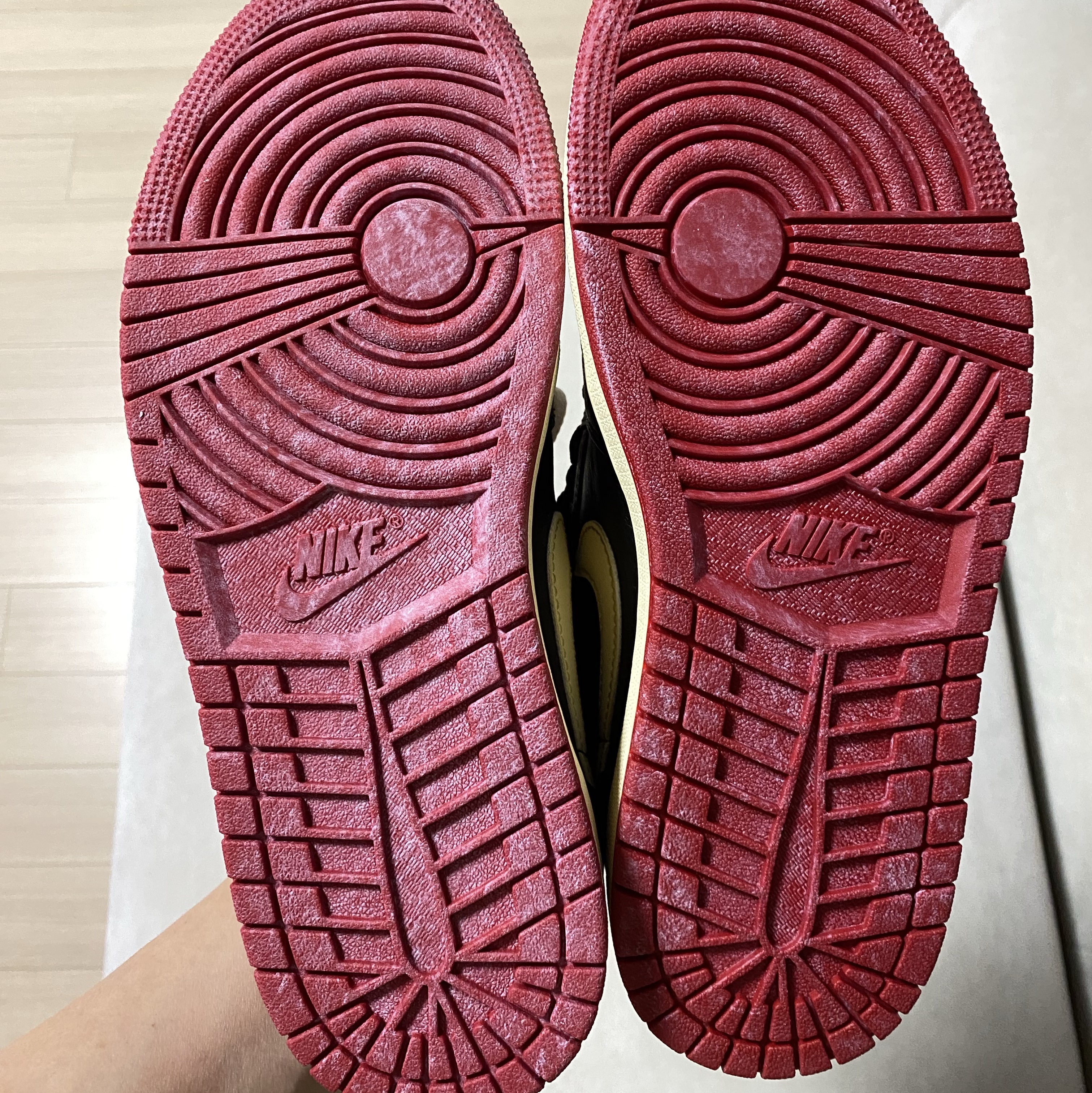 Jordan 1 x Nigel Sylvester Retro Low OG Better With Time 착용 스타일 - 2